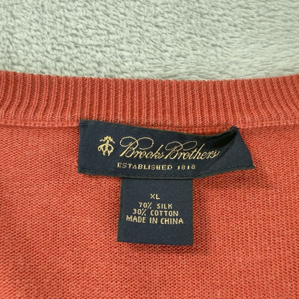 Brooks Brothers Brooks Brothers Men's Size XL V Neck 70% Silk 30% Cotton Size US XL / EU 56 / 4 - 2 Thumbnail
