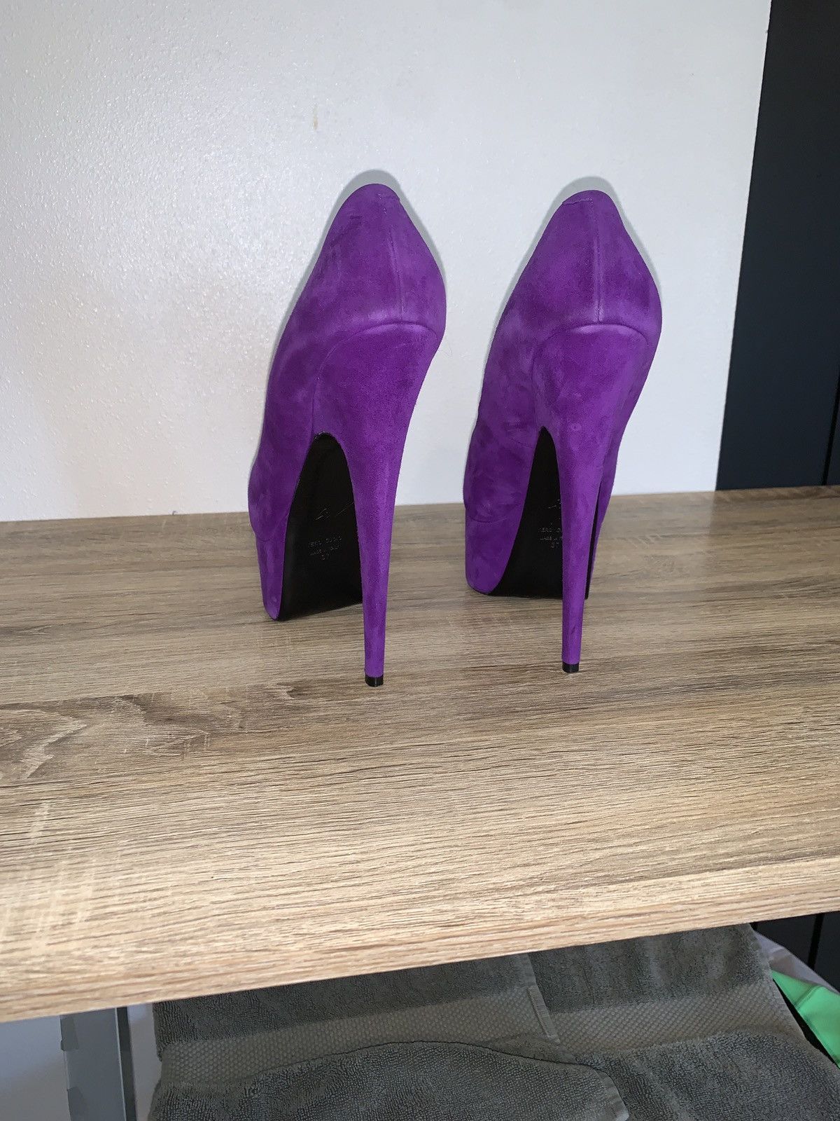 Giuseppe Zanotti GIUSEPPE ZANOTTI DESIGN Purple Platform Heels SIZE 37/ 7 Size US 7 / IT 37 - 6 Thumbnail