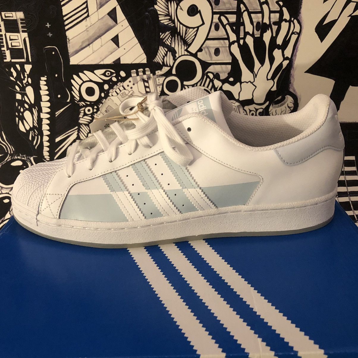 Adidas NWT Adidas Superstar Split White / Halo Blue FX5533 Size US 13 / EU 46 - 2 Thumbnail