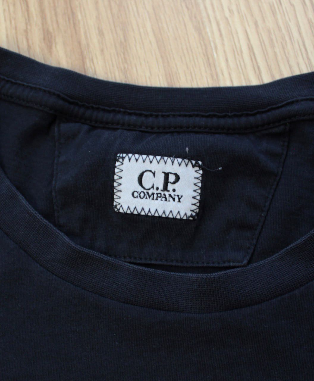 C.P. Company 🔥 C.P. Company Big Logo Distressed T Shirt Vintage Y2K Size US XL / EU 56 / 4 - 3 Thumbnail