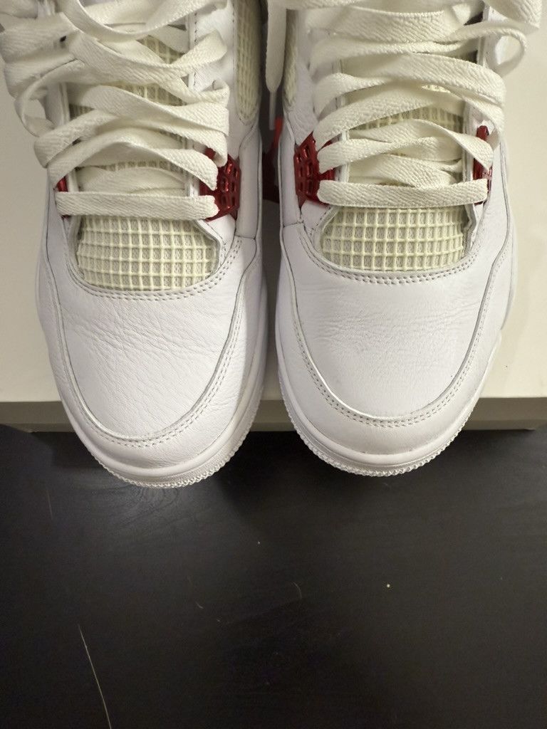 Jordan Brand Jordan 4 Retro Metallic Red Size US 12 / EU 45 - 3 Thumbnail