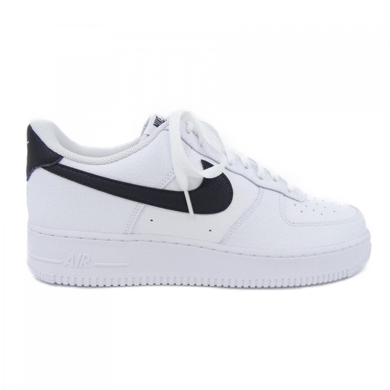 Other Other Nike Sneakers Others Shoes CT2302-100 DUTY FREE for USA Size ONE SIZE - 1 Thumbnail
