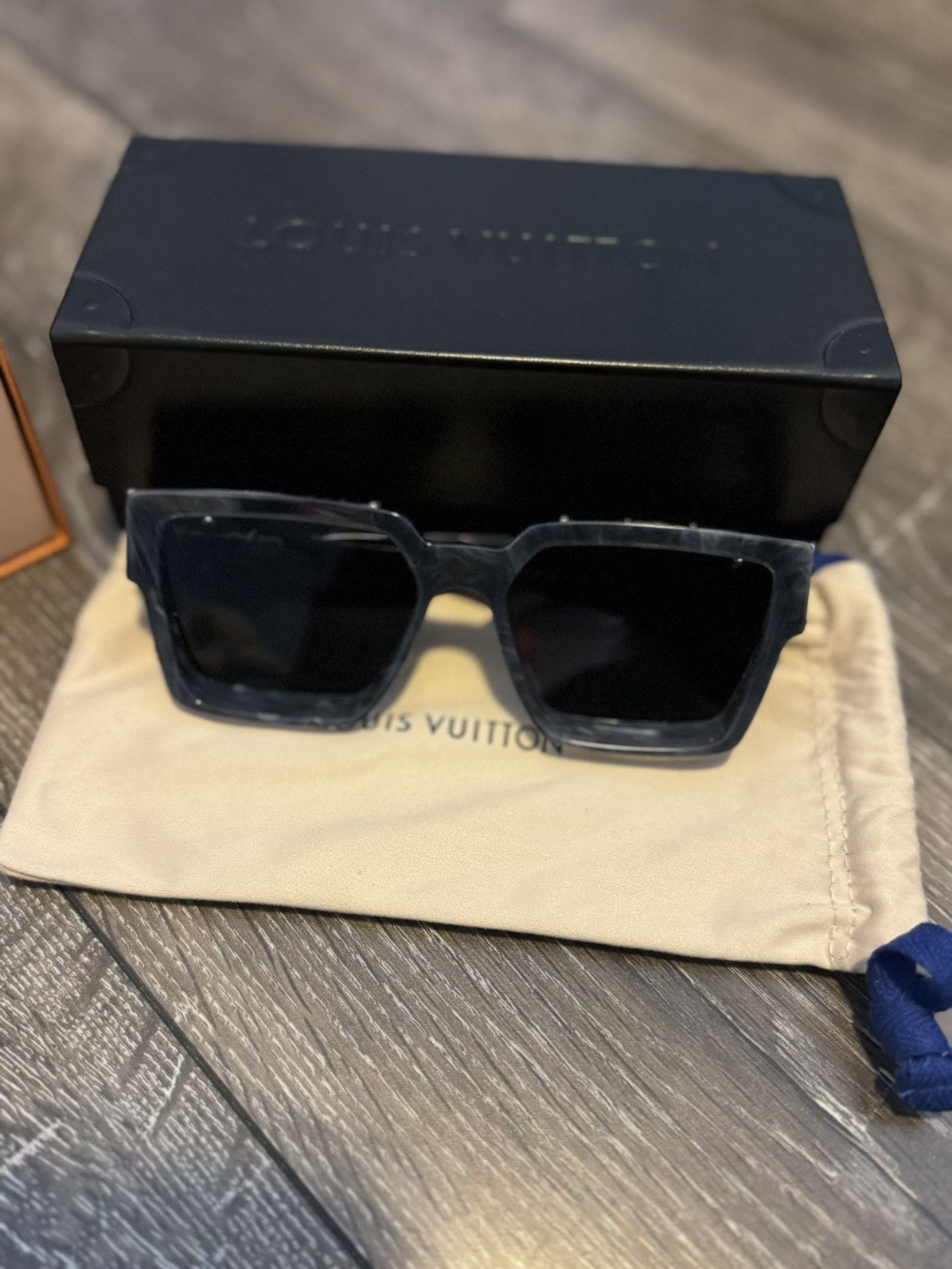 Louis Vuitton Millionaire 1.1 grey marble Size ONE SIZE - 5 Thumbnail