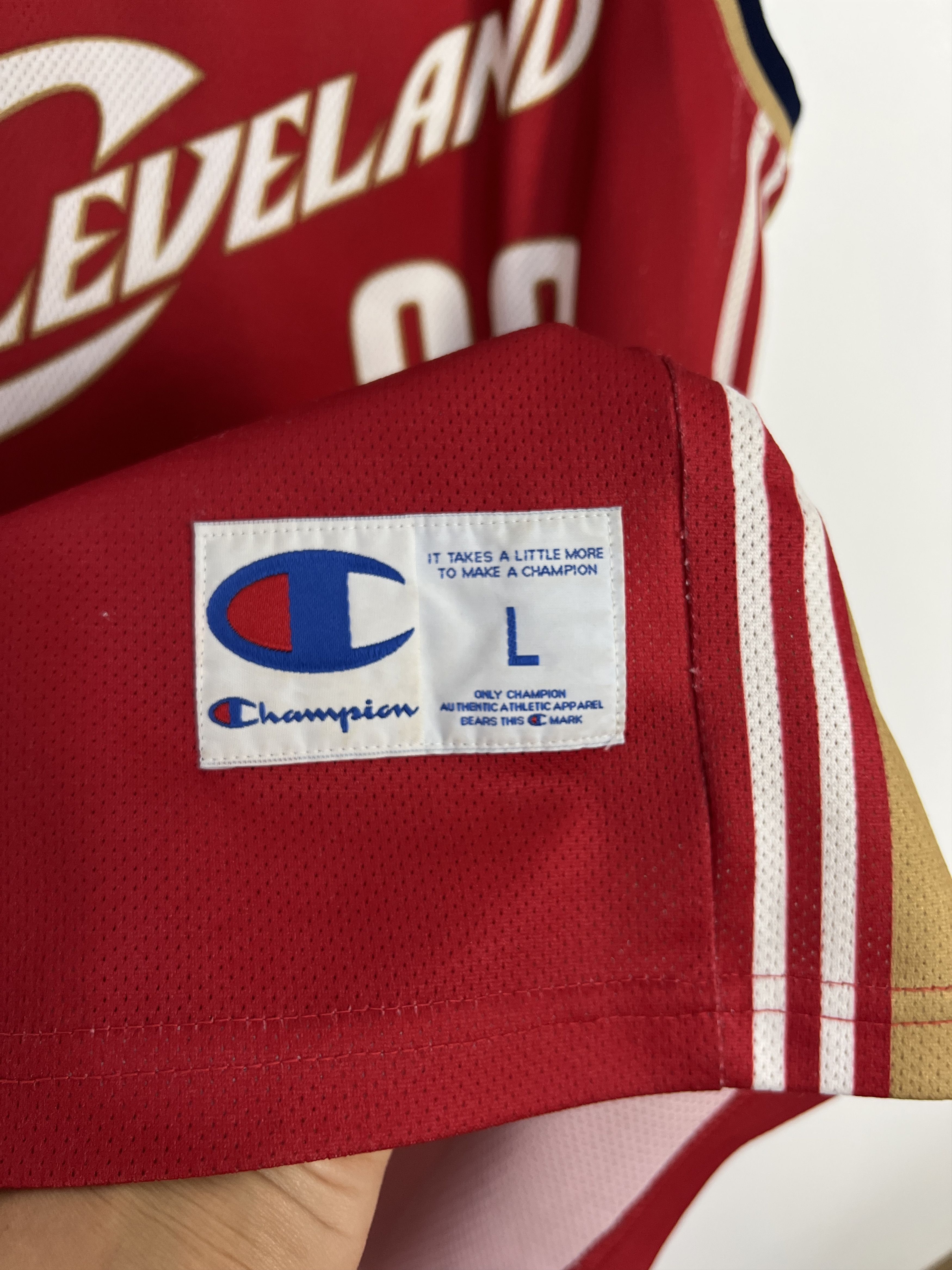 Champion Vintage Champion Cleveland Jersey #23 LeBron James NBA Size US L / EU 52-54 / 3 - 5 Thumbnail
