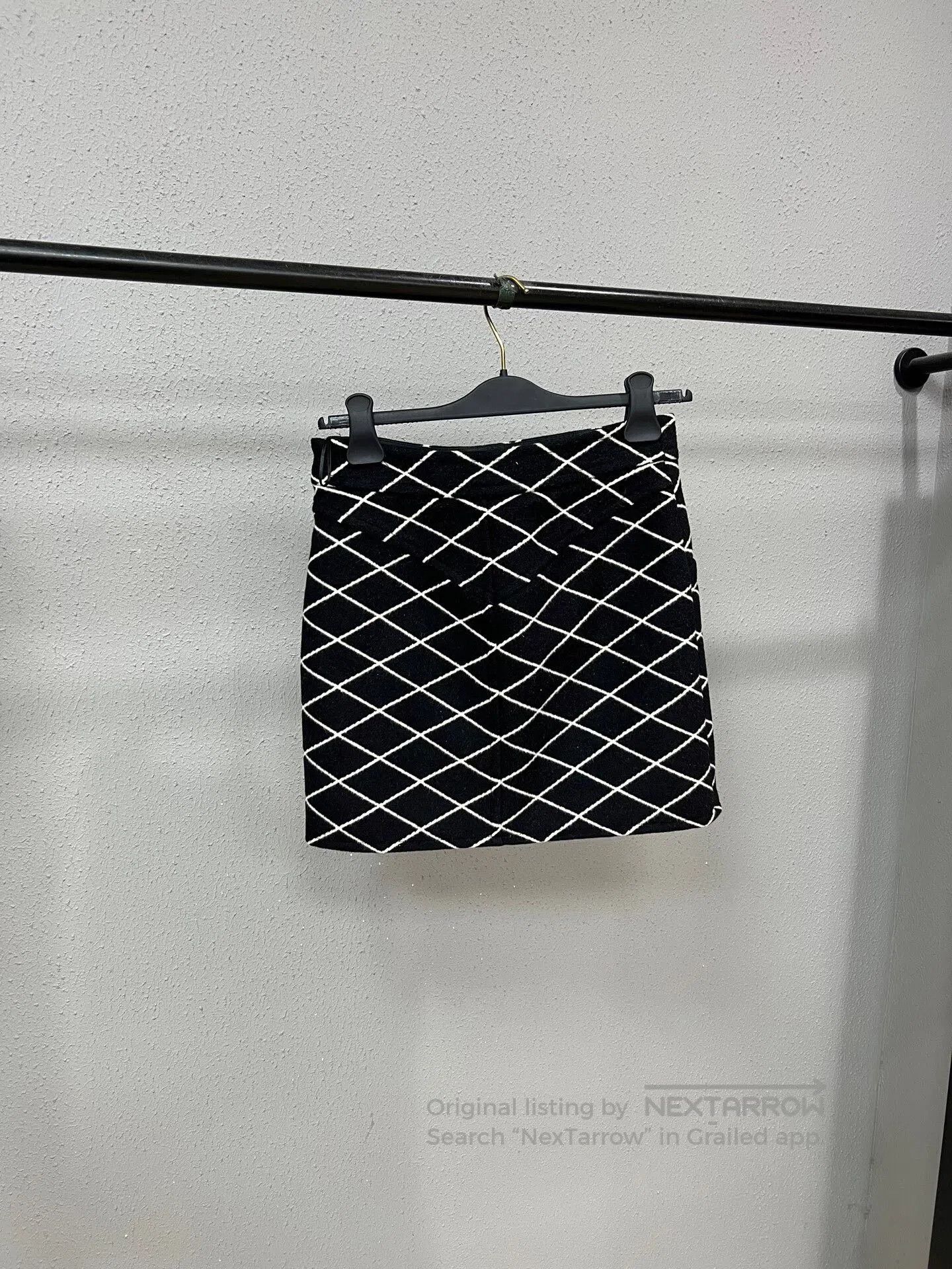 Louis Vuitton LV Checkered Cashmere Short Skirt. Size 33" - 2 Thumbnail