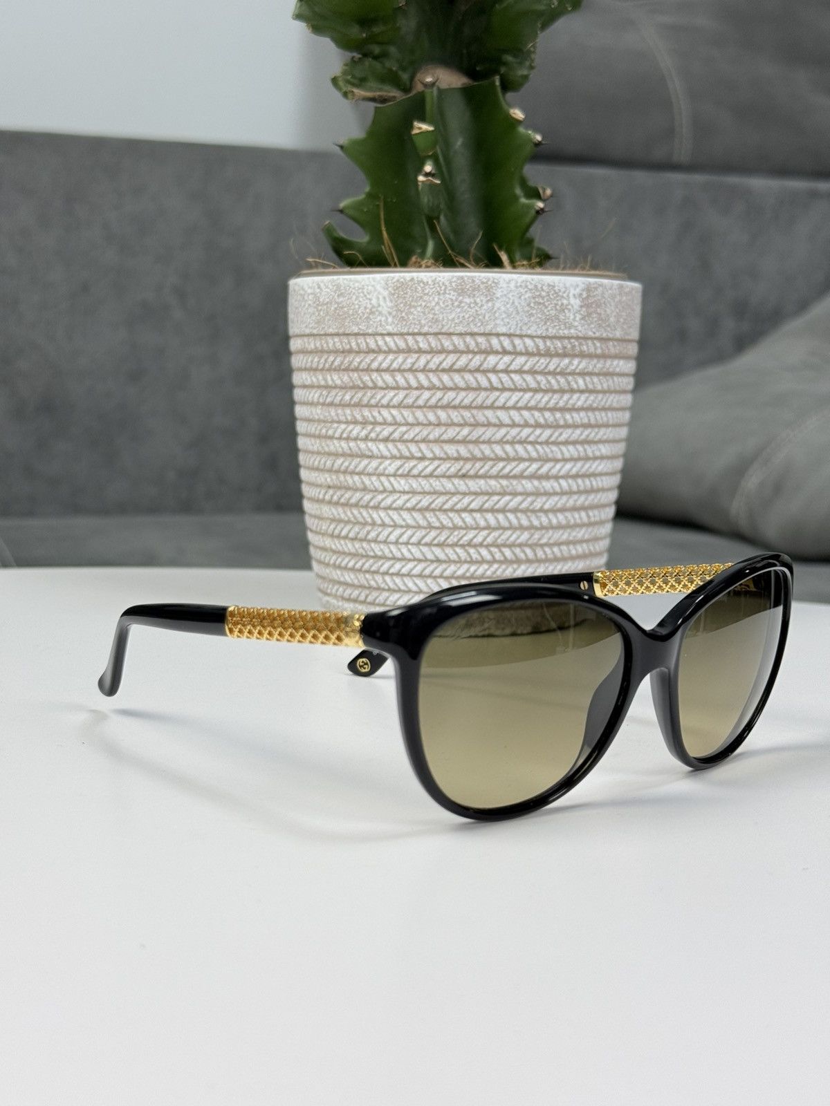 Gucci Gucci Gold Plated Black Sunglasses GG3692 Cat Eye Size ONE SIZE - 4 Thumbnail