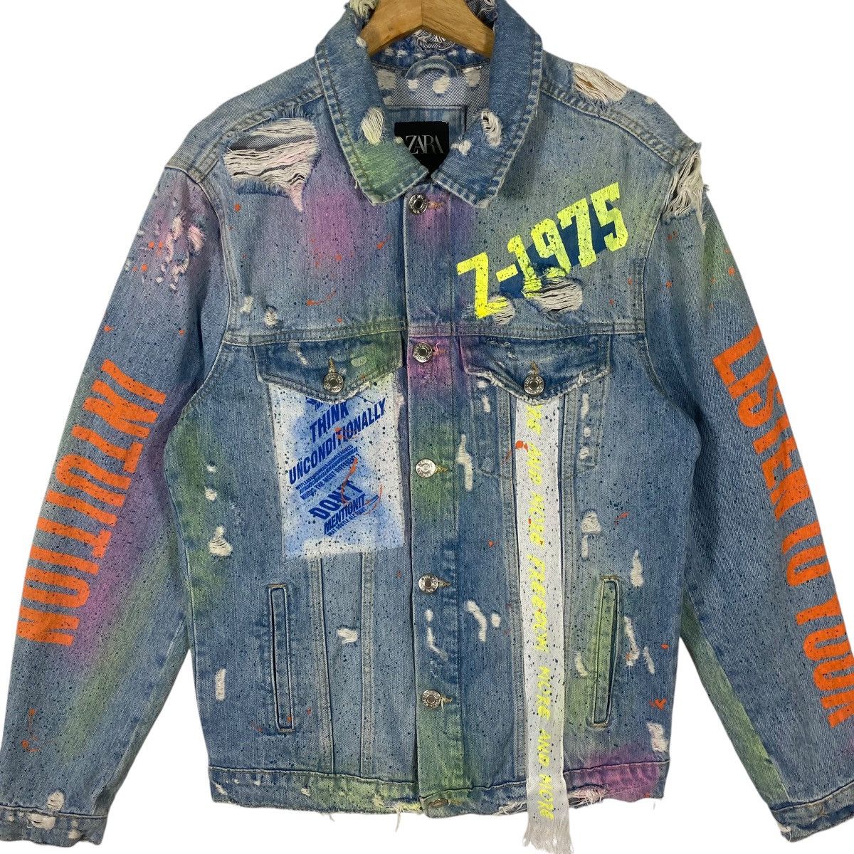 Zara Zara Distressed Denim Trucker Painted Jacket M Size Size US M / EU 48-50 / 2 - 5 Thumbnail