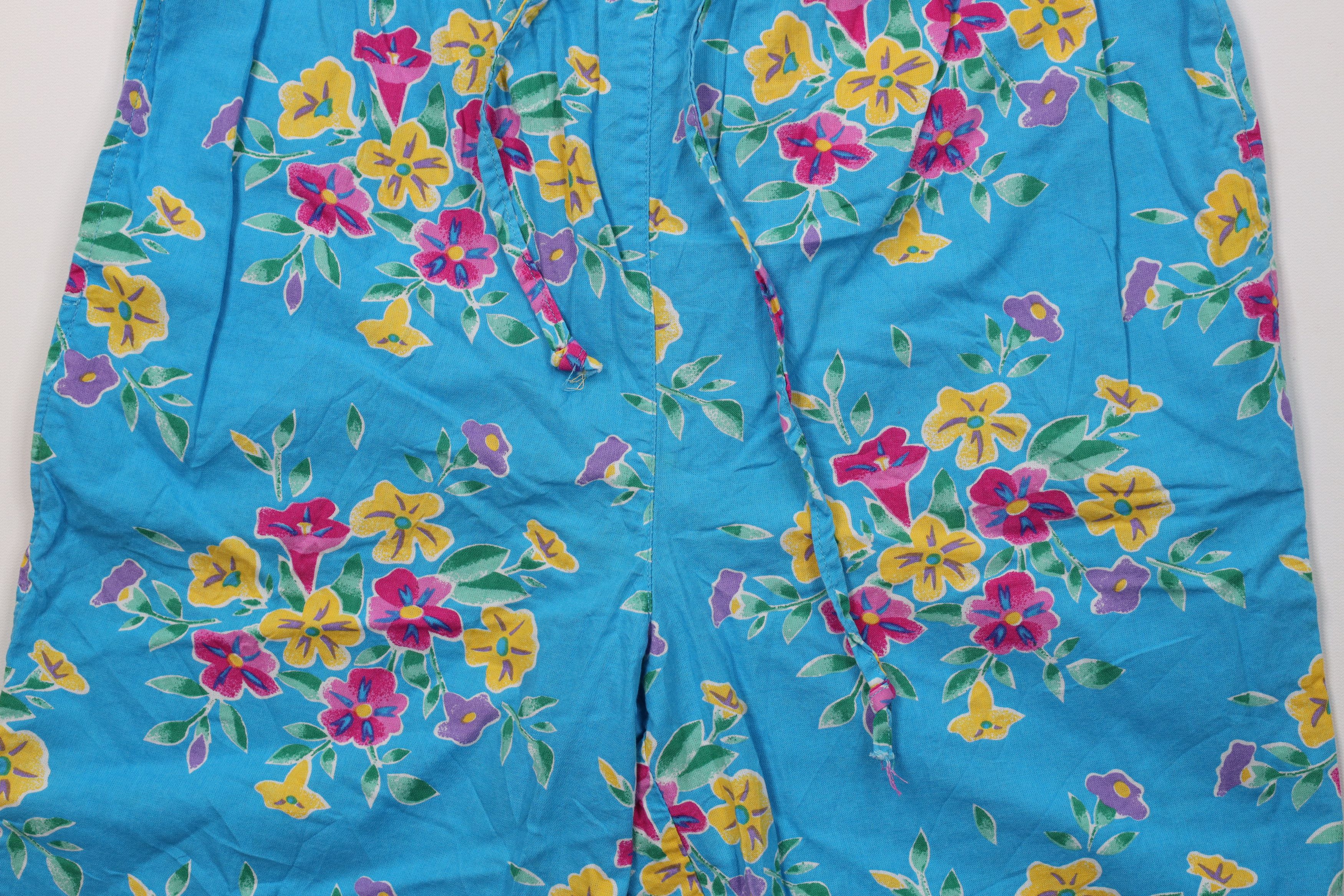 Vintage Vintage 90s Streetwear Flower All Over Print Shorts Cotton Size 31" - 3 Thumbnail