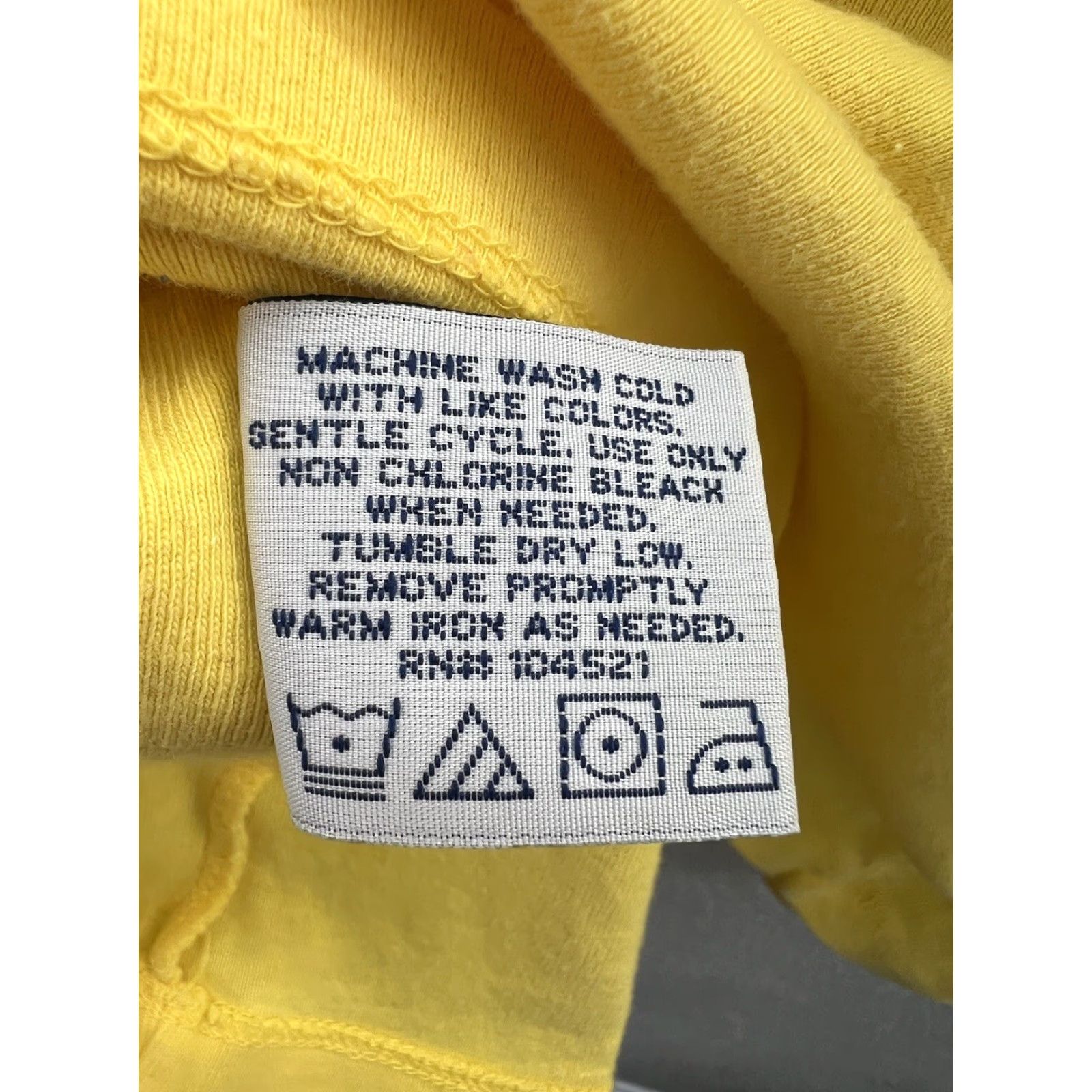 Basic Editions Basic Editions Shirt Adult Medium Yellow Solid Short Sleeve V-Neck Blouse Womens Size M / US 6-8 / IT 42-44 - 6 Thumbnail