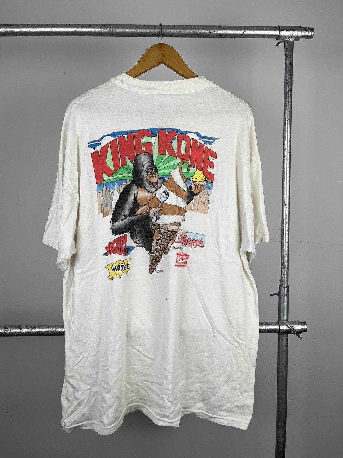 Vintage Vtg90’s Parody King Kong Size US XL / EU 56 / 4 - 2 Thumbnail