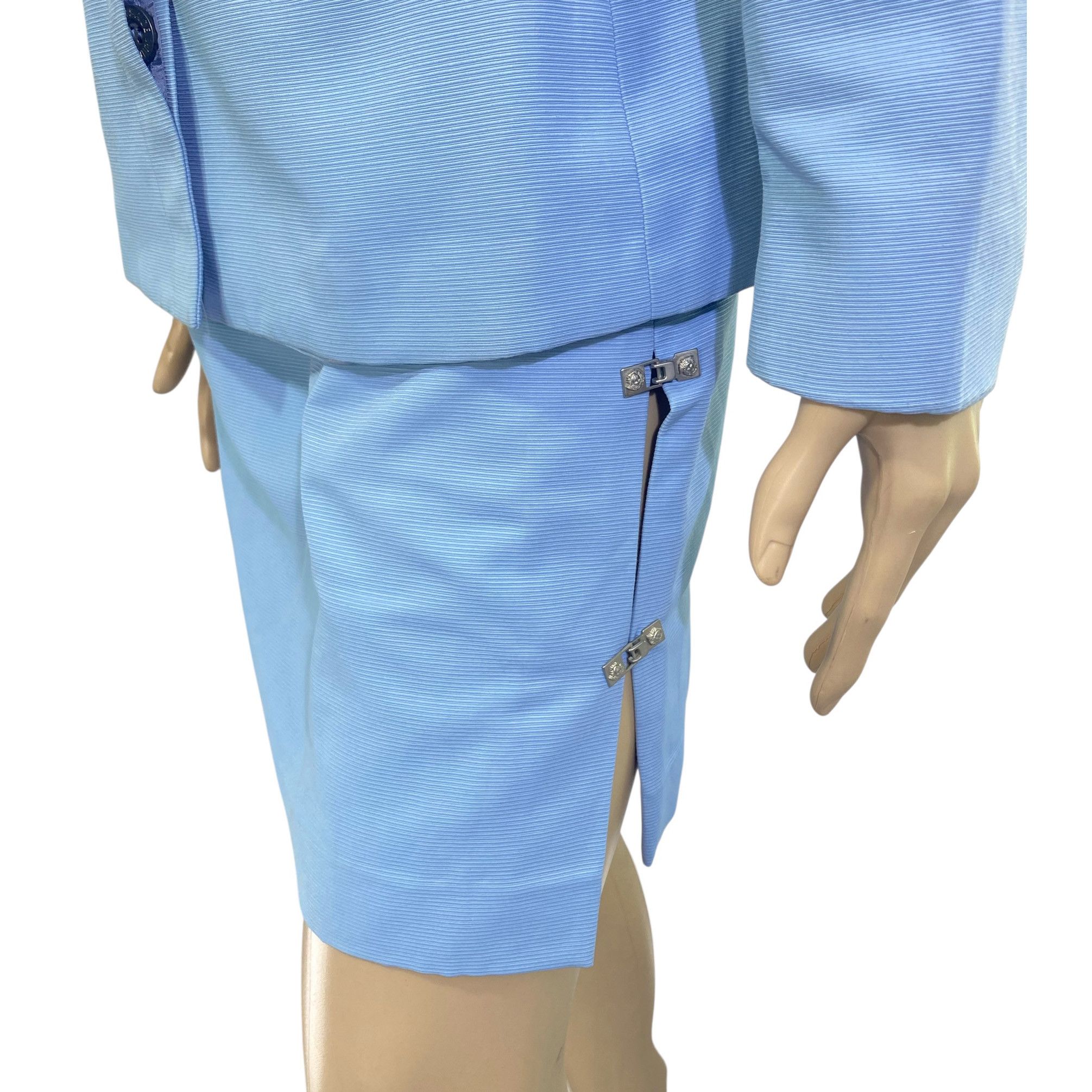 Versace Jeans Couture Vintage Powder Blue Blazer Jacket & Skirt Suit Set Size S / US 4 / IT 40 - 6 Thumbnail