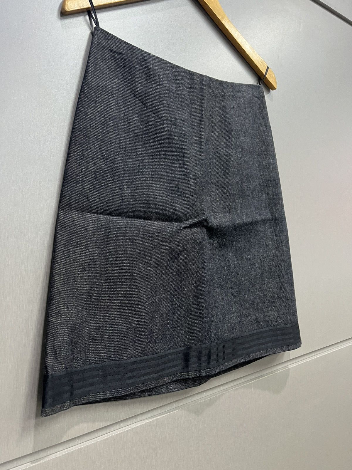 Miu Miu Miu Miu 1999 Skirt Size 27" / US 4 / IT 40 - 3 Thumbnail