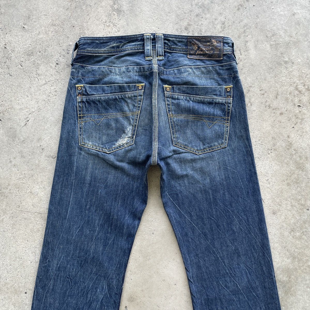 Diesel Vintage Diesel Timmen Distressed Jeans Faded Denim Pants Size US 29 - 12 Thumbnail