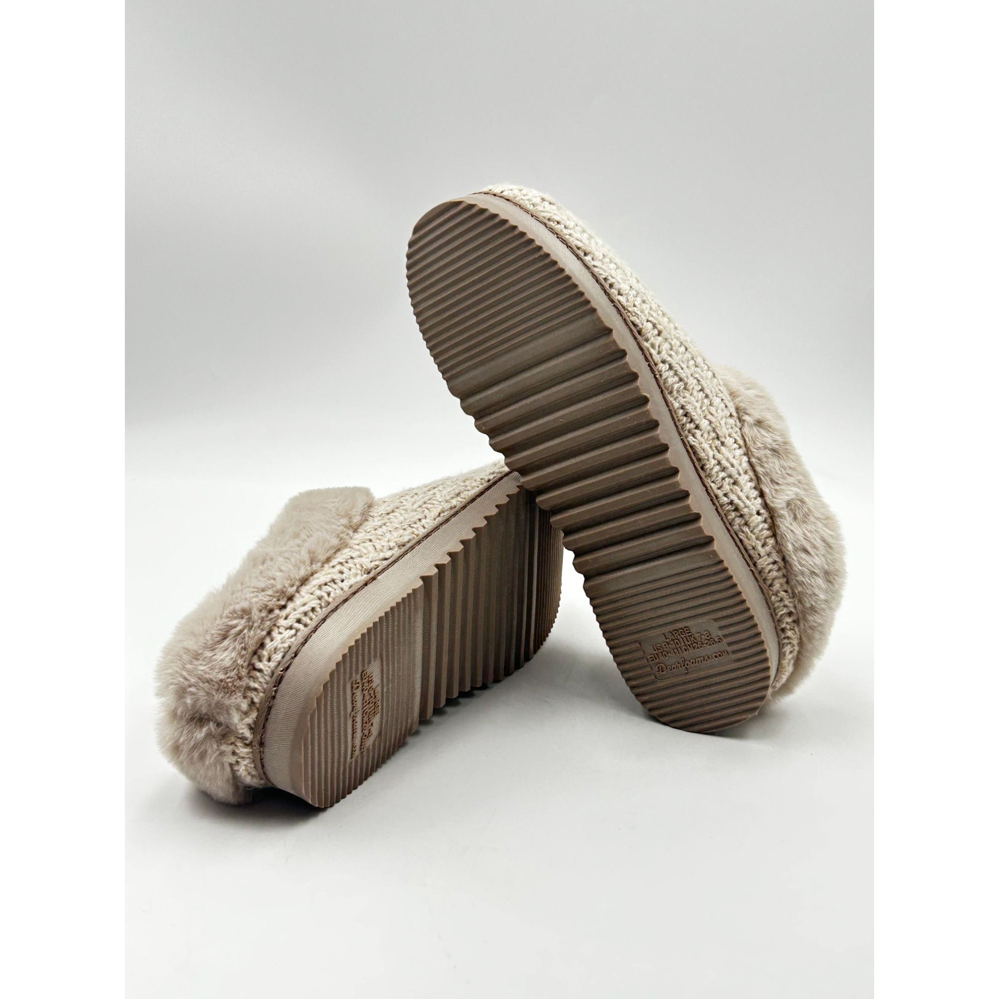 Other Dearfoams Memory Foam Slippers Womens 7-8 Oatmeal Faux Fur C Size US 7 / IT 37 - 6 Thumbnail