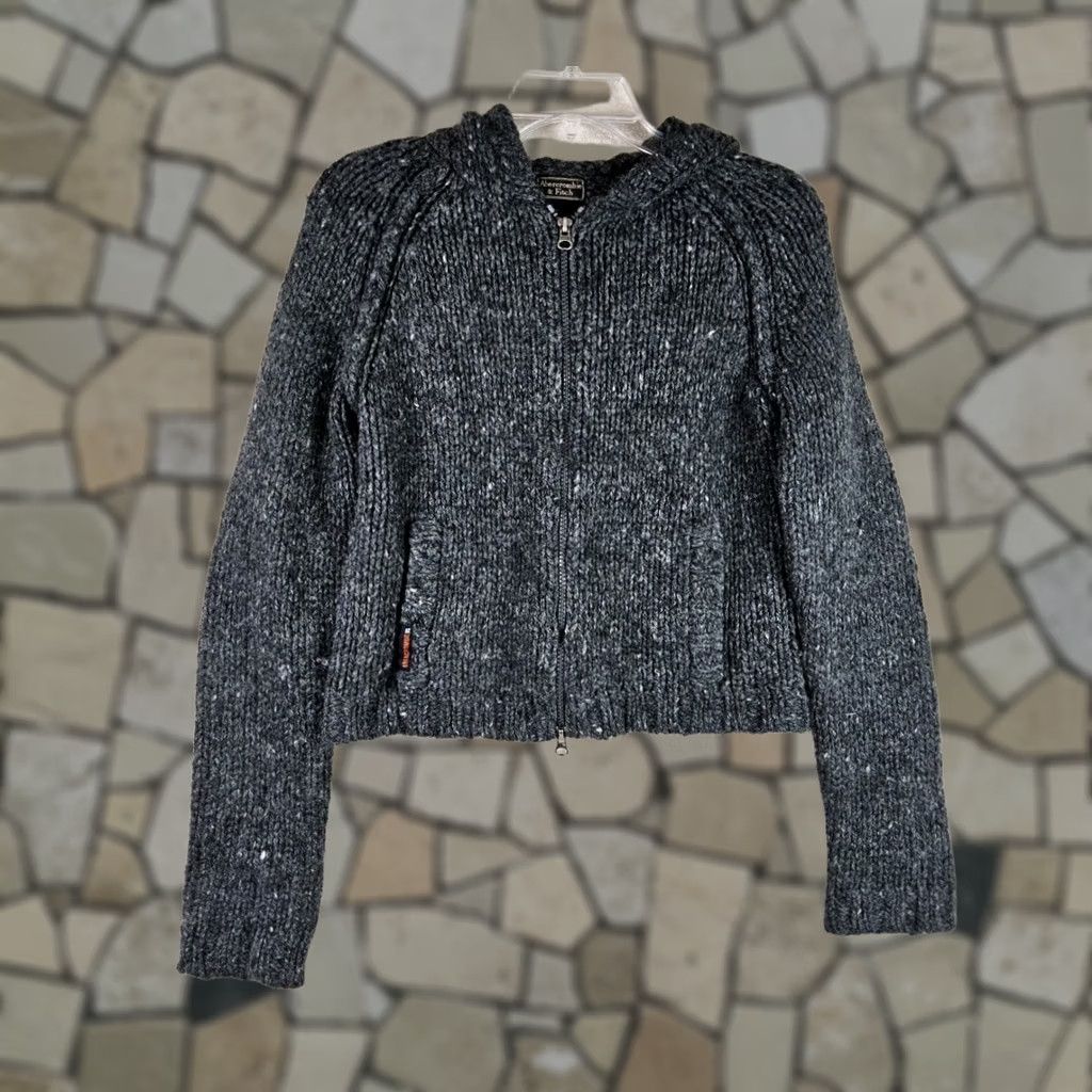 Abercrombie & Fitch Abercrombie & Fitch Full Zip Sweater Women Hooded 100% Wool Gray Size M Size M / US 6-8 / IT 42-44 - 1 Thumbnail