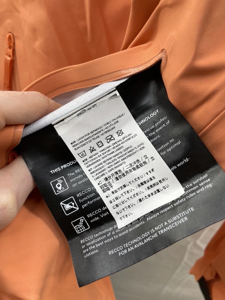 Arc'teryx ARCTERYX Ravenna LT Fusion Gore Tex Ski Snowboarding Jacket Size S / US 4 / IT 40 - 20 Thumbnail