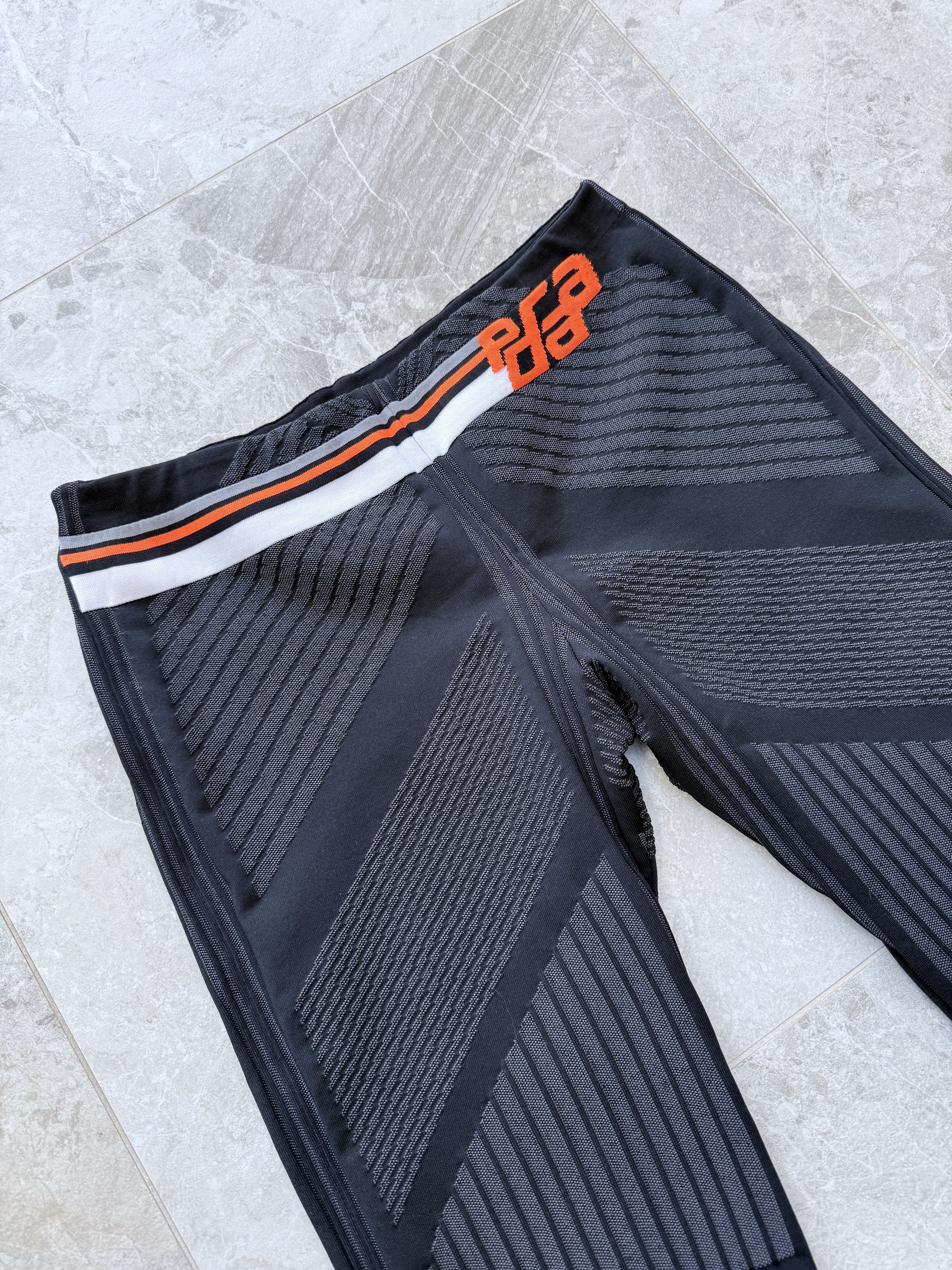 Prada Nylon tec / tech leggings Size 30" / US 8 / IT 44 - 2 Thumbnail