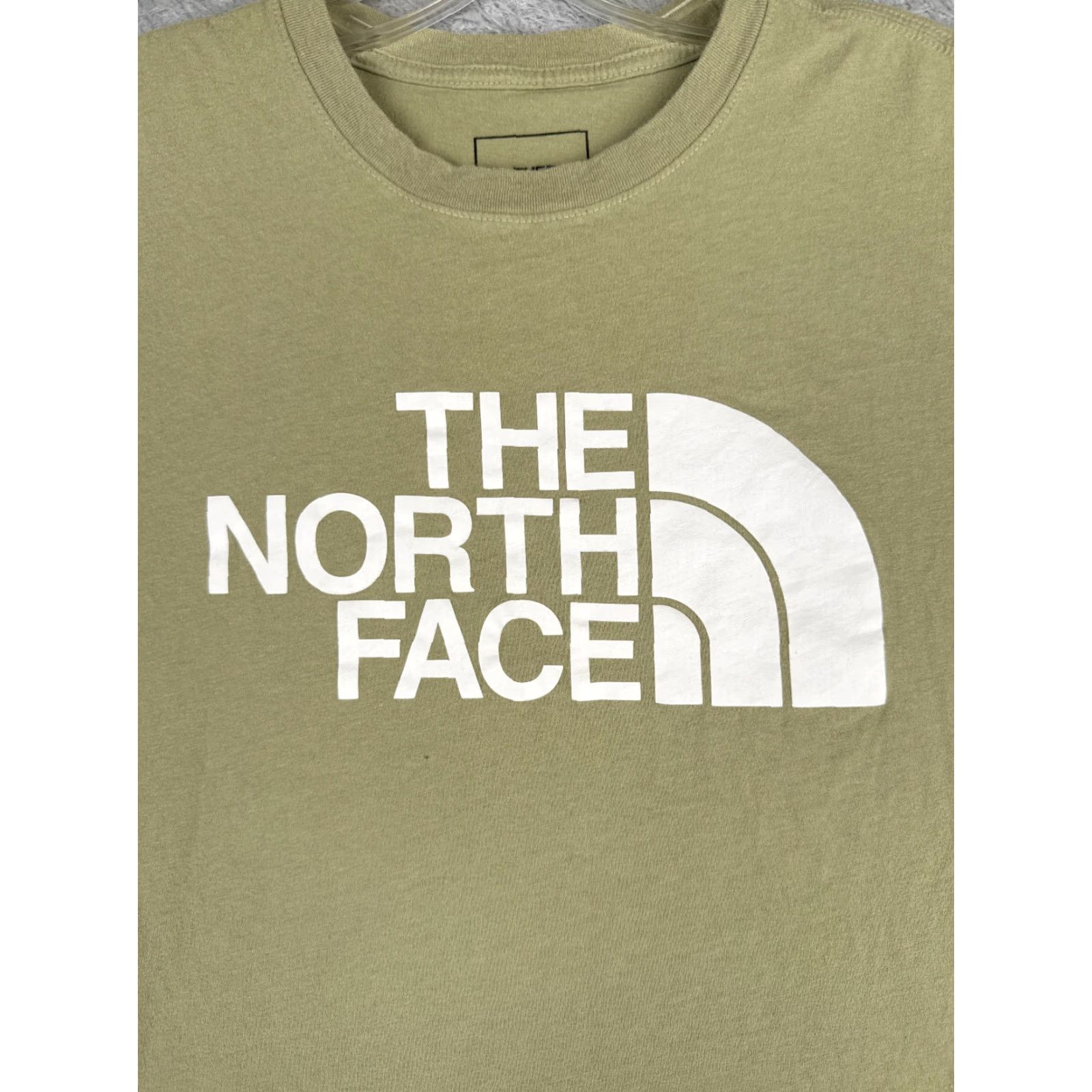 The North Face The North Face Shirt Women Medium Green Short Sleeve Crew Neck Cotton Hike Camp Size M / US 6-8 / IT 42-44 - 6 Thumbnail