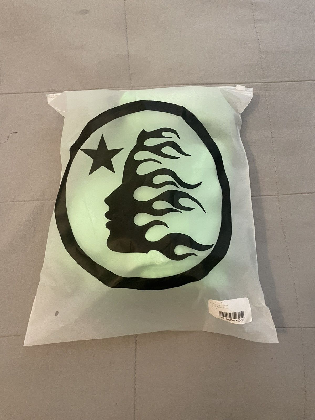 HELLSTAR HELLSTAR Warm up shorts neon green XL Size US 34 / EU 50 - 7 Thumbnail