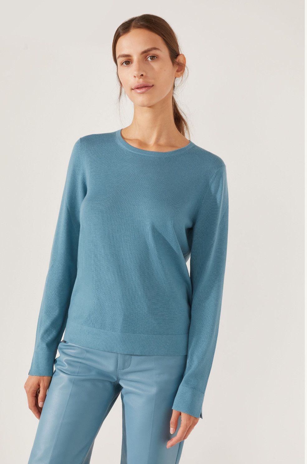 Loro Piana o1srvl11e1224 Neo Piuma Crewneck Sweater in Blue Size XS / US 0-2 / IT 36-38 - 4 Thumbnail