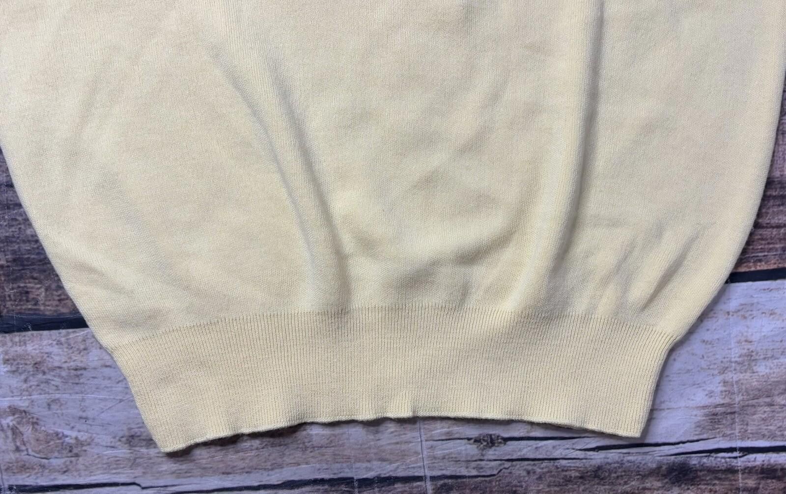 Izod VTG Izod Sweater Men's Large V-Neck Pullover Acrylic USA 80s Size US L / EU 52-54 / 3 - 7 Thumbnail
