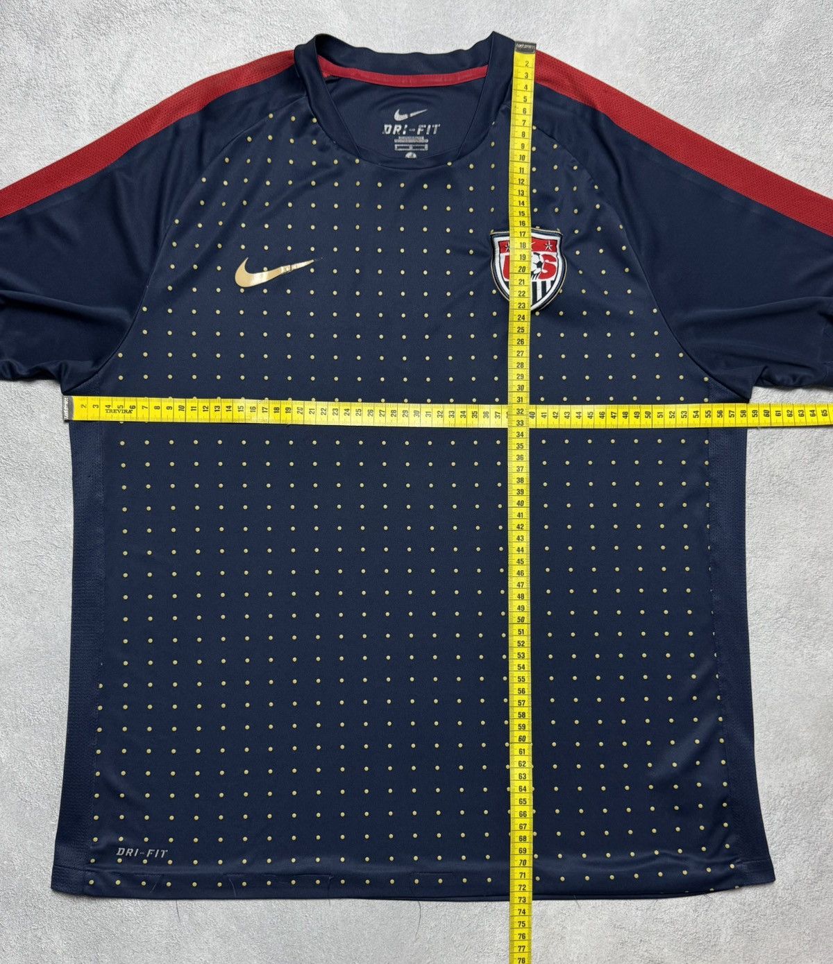 Nike USA 2011 2012 Training Football Shirt Soccer Jersey Nike Size US L / EU 52-54 / 3 - 18 Thumbnail