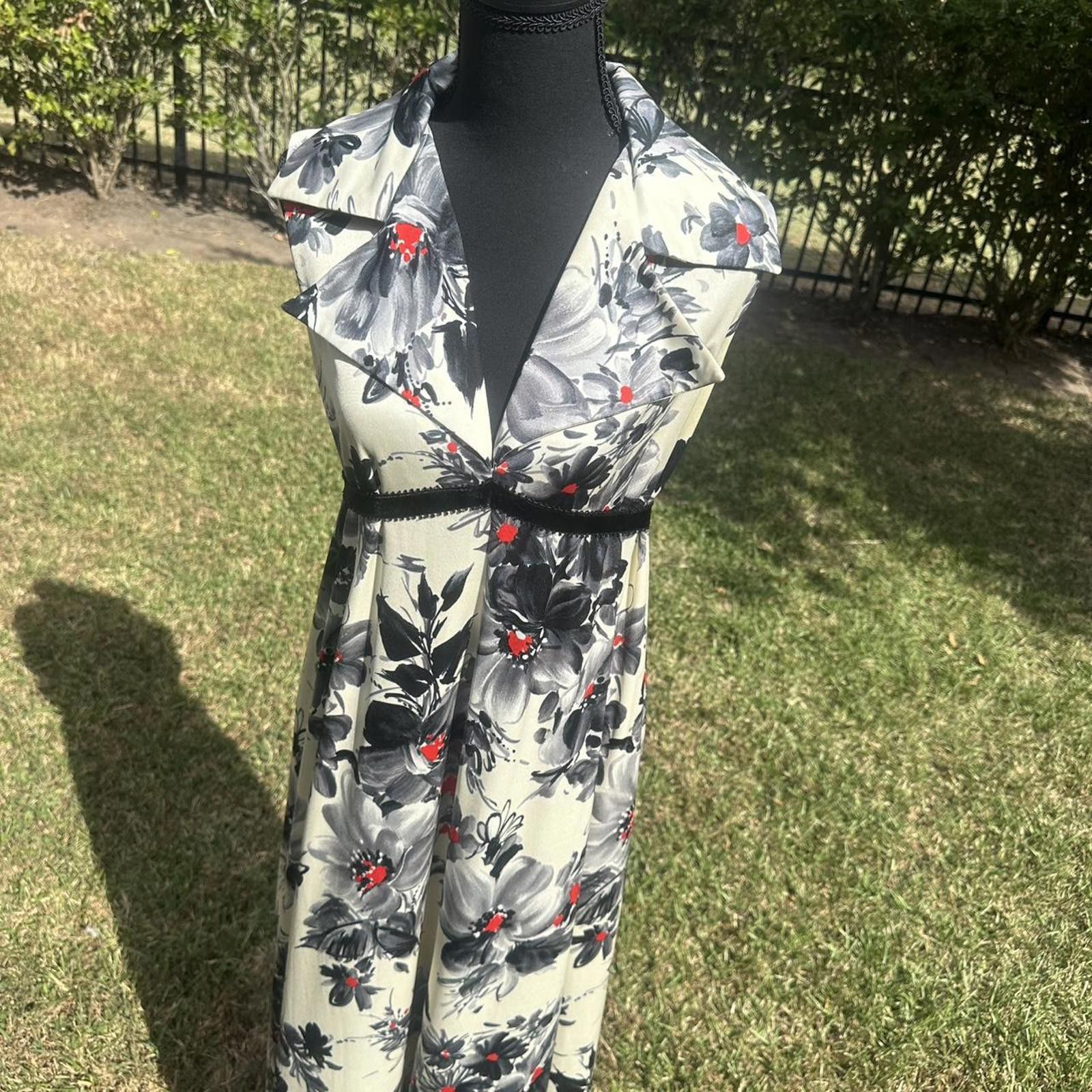 Other Black & white floral maxi dress vintage medium Size M / US 6-8 / IT 42-44 - 2 Thumbnail