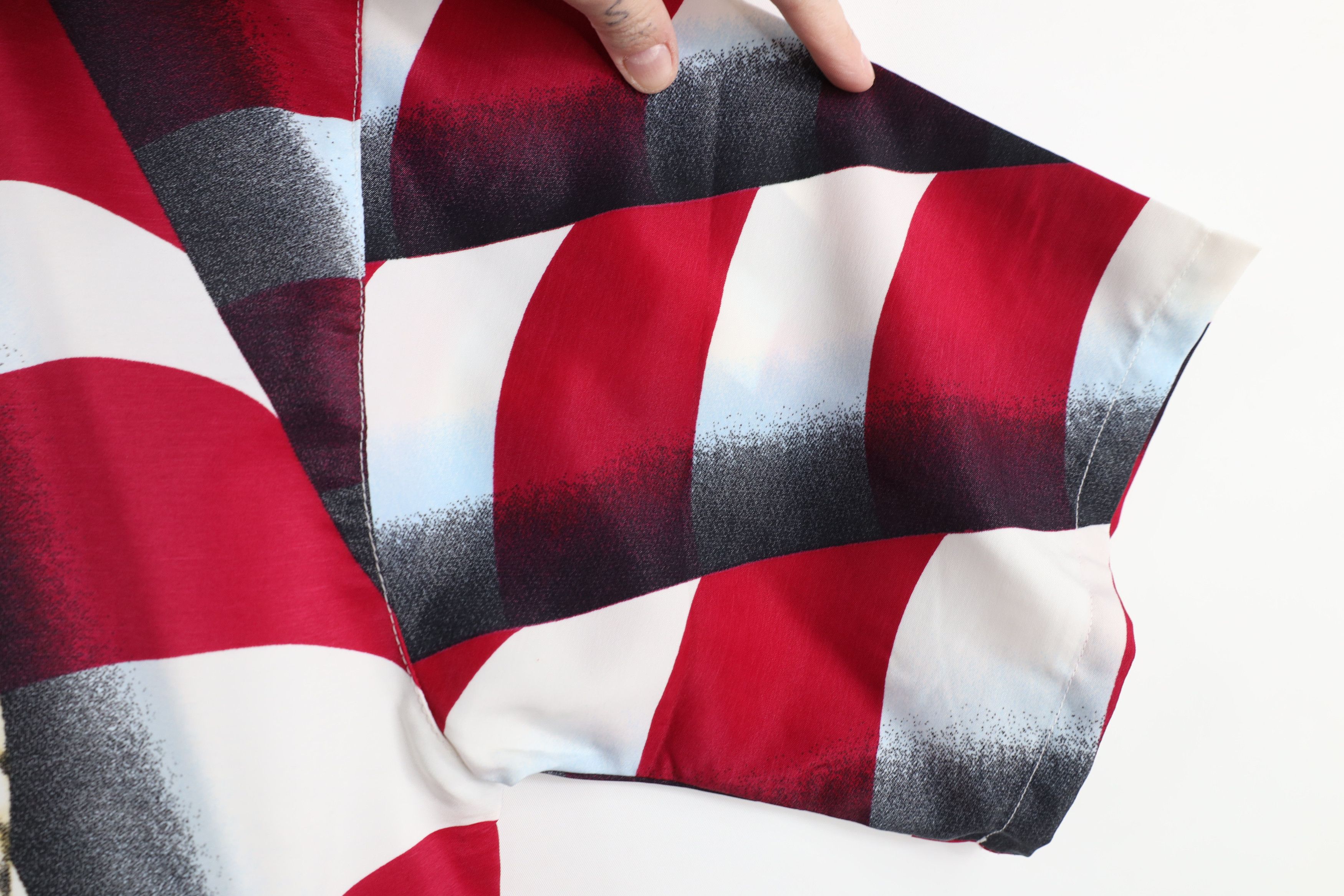 Vintage NOS Vintage 90s Streetwear Flag All Over Print Button Shirt Size US L / EU 52-54 / 3 - 9 Thumbnail