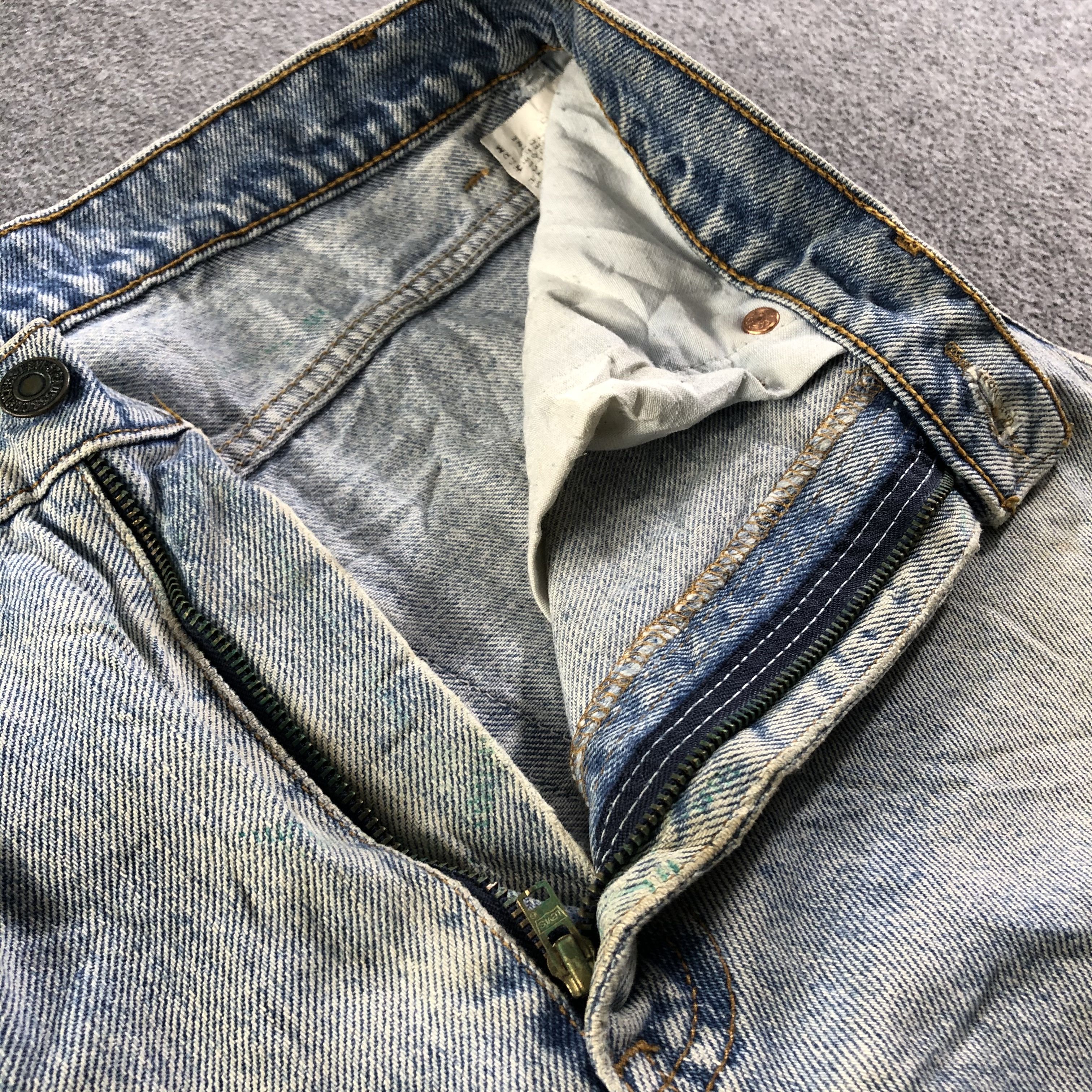 Levi's 90s Vintage Light Wash Levis 505 Jeans-J3371 Size US 31 - 8 Thumbnail