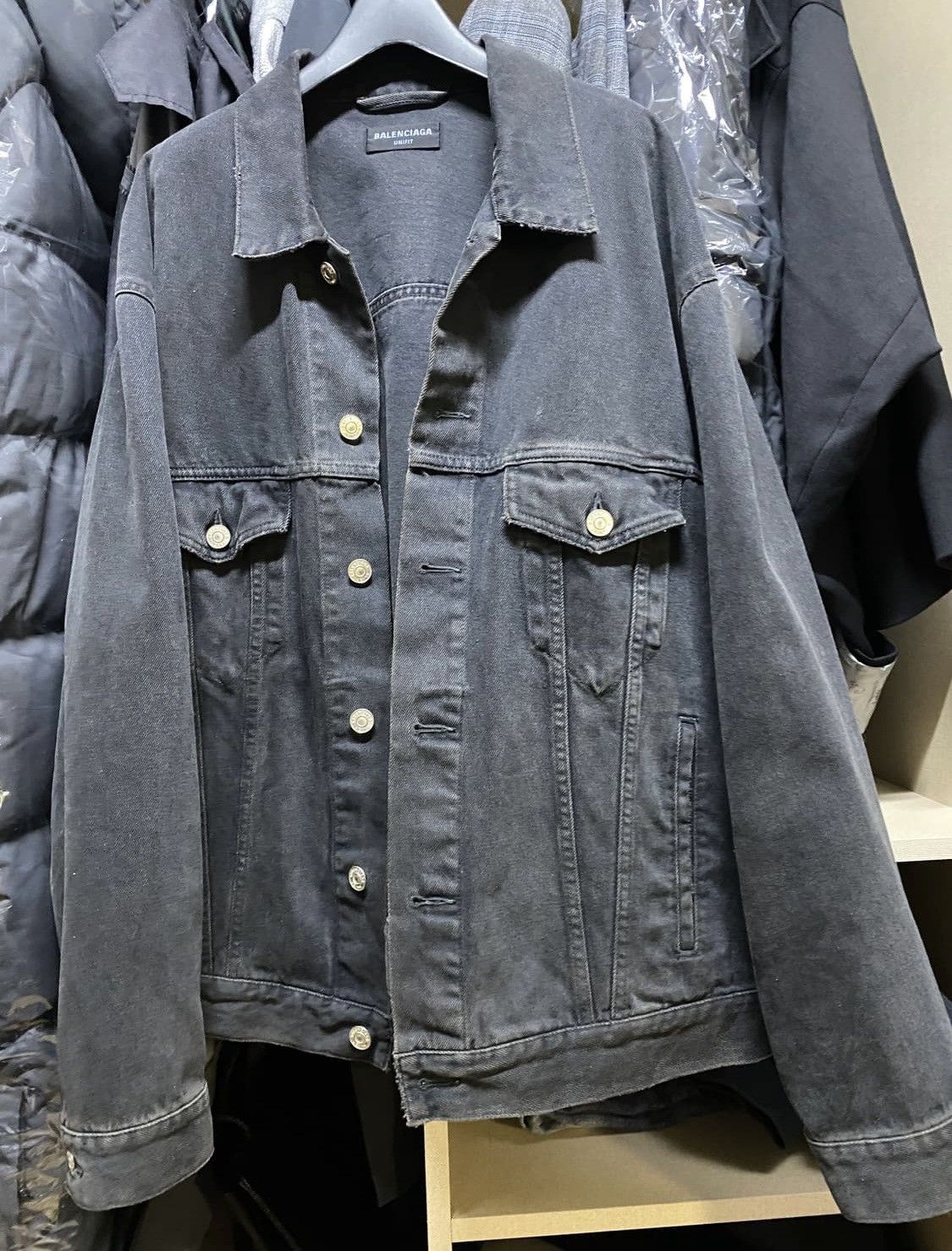 Balenciaga Balenciaga Spray Paint Logo Denim Jacket Size US L / EU 52-54 / 3 - 2 Thumbnail