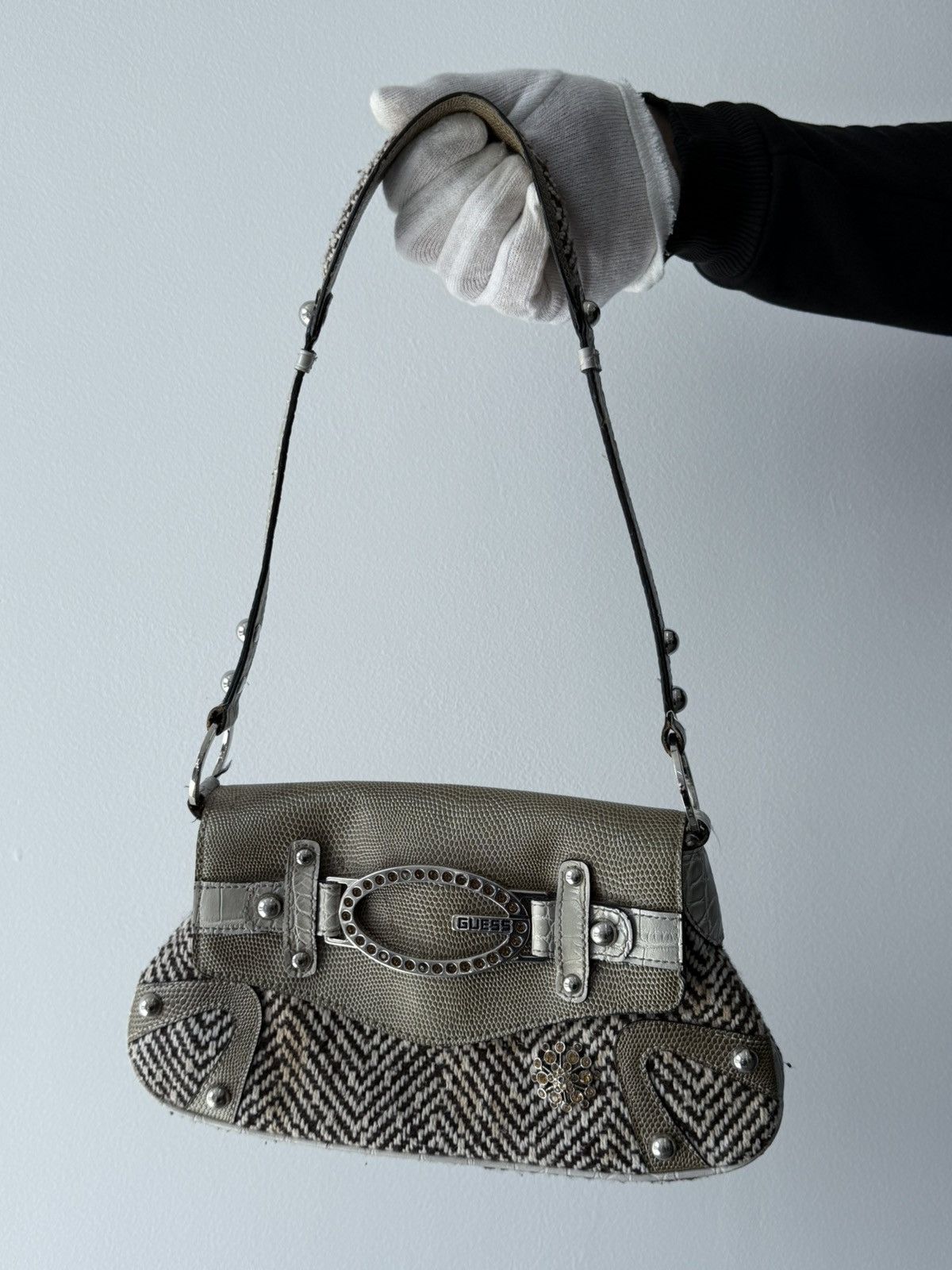 Guess Vintage 00s Guess Y2K Shoulder Bag Size ONE SIZE - 1 Thumbnail