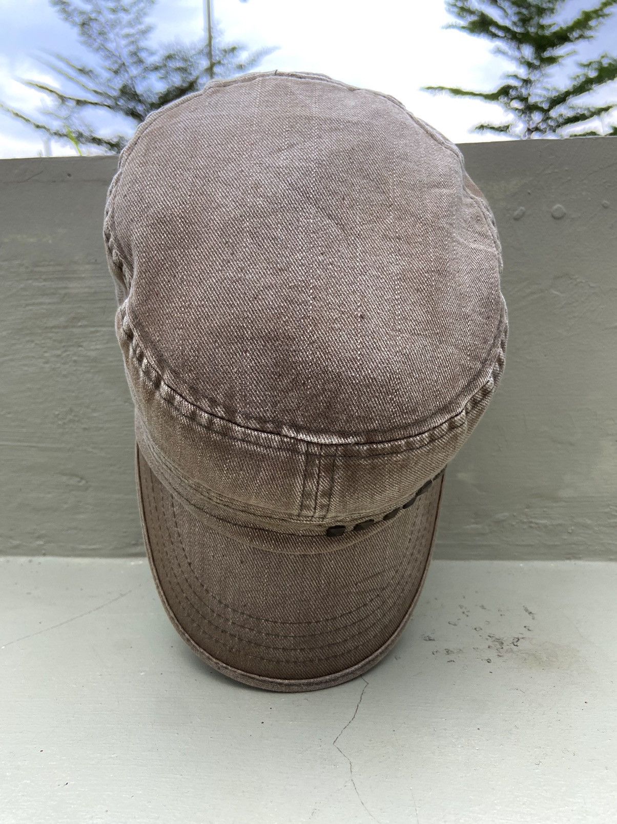 If Six Was Nine 2000s classic FS fushi Buton studded patrol hat Size ONE SIZE - 6 Thumbnail