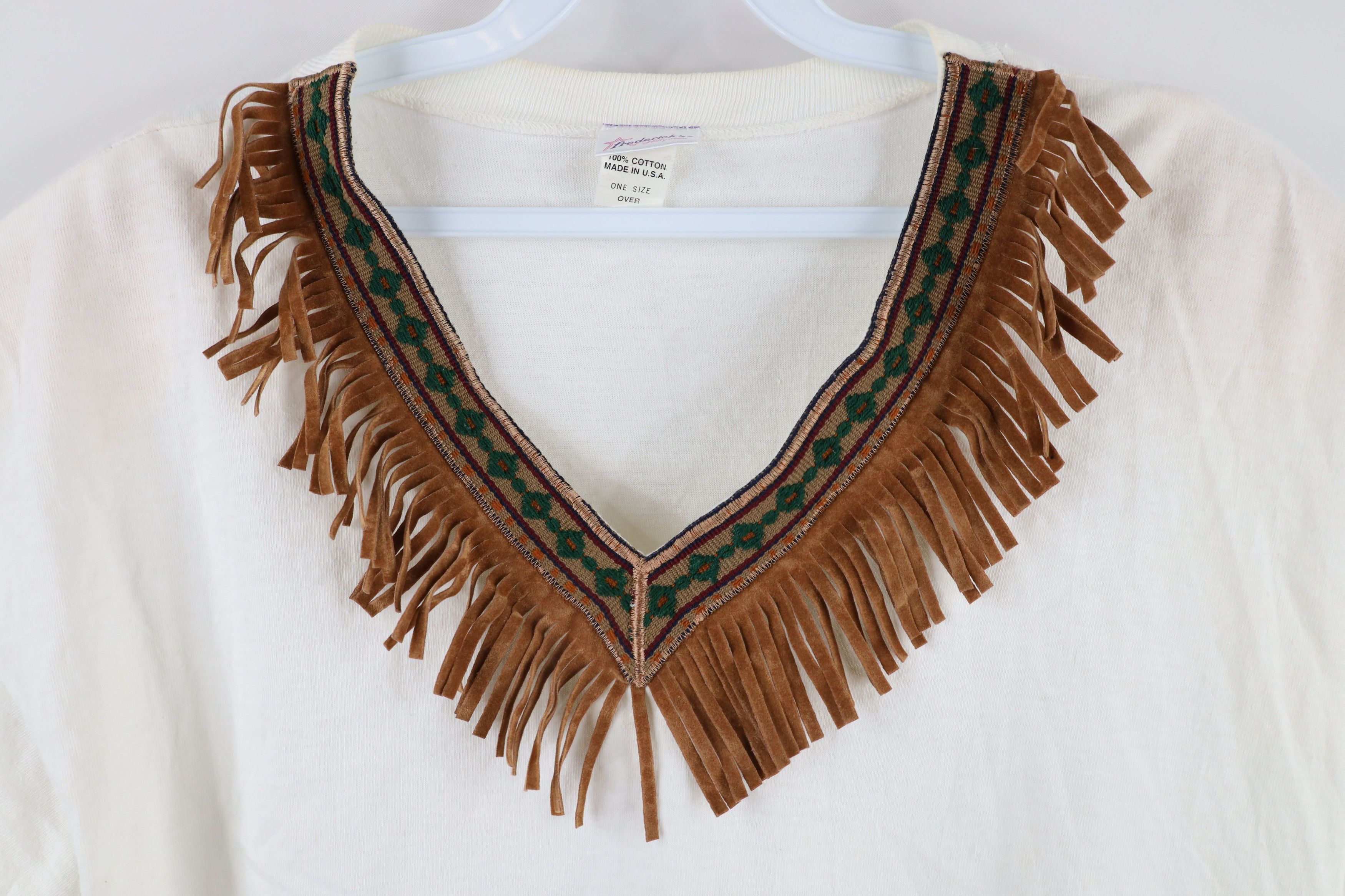 Vintage Vintage 90s Streetwear Chic Fringed Western T-Shirt USA Size ONE SIZE - 4 Thumbnail