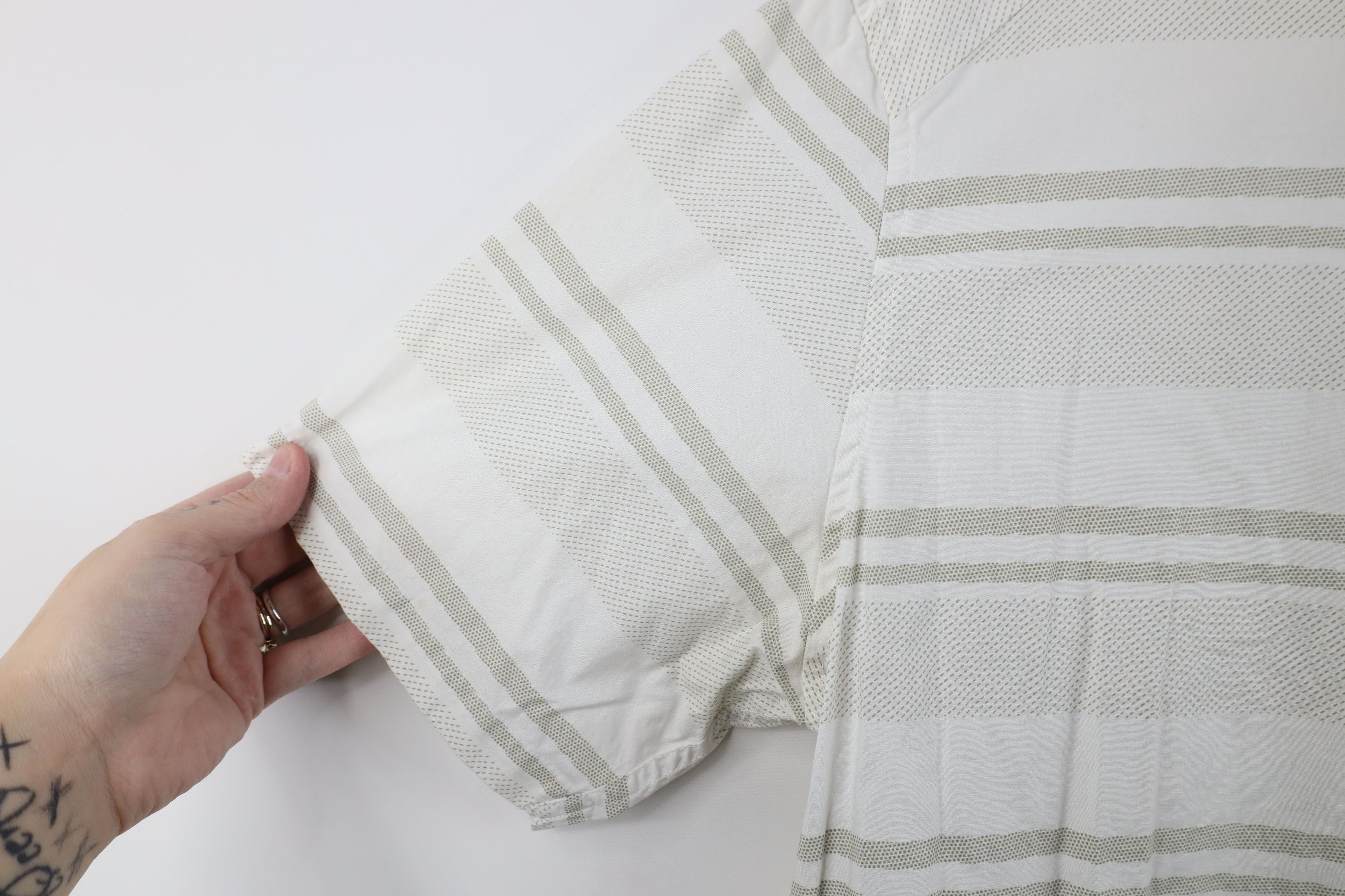 Oakley Vintage Y2K Oakley Short Sleeve Collared Button Down Shirt Size US L / EU 52-54 / 3 - 8 Thumbnail