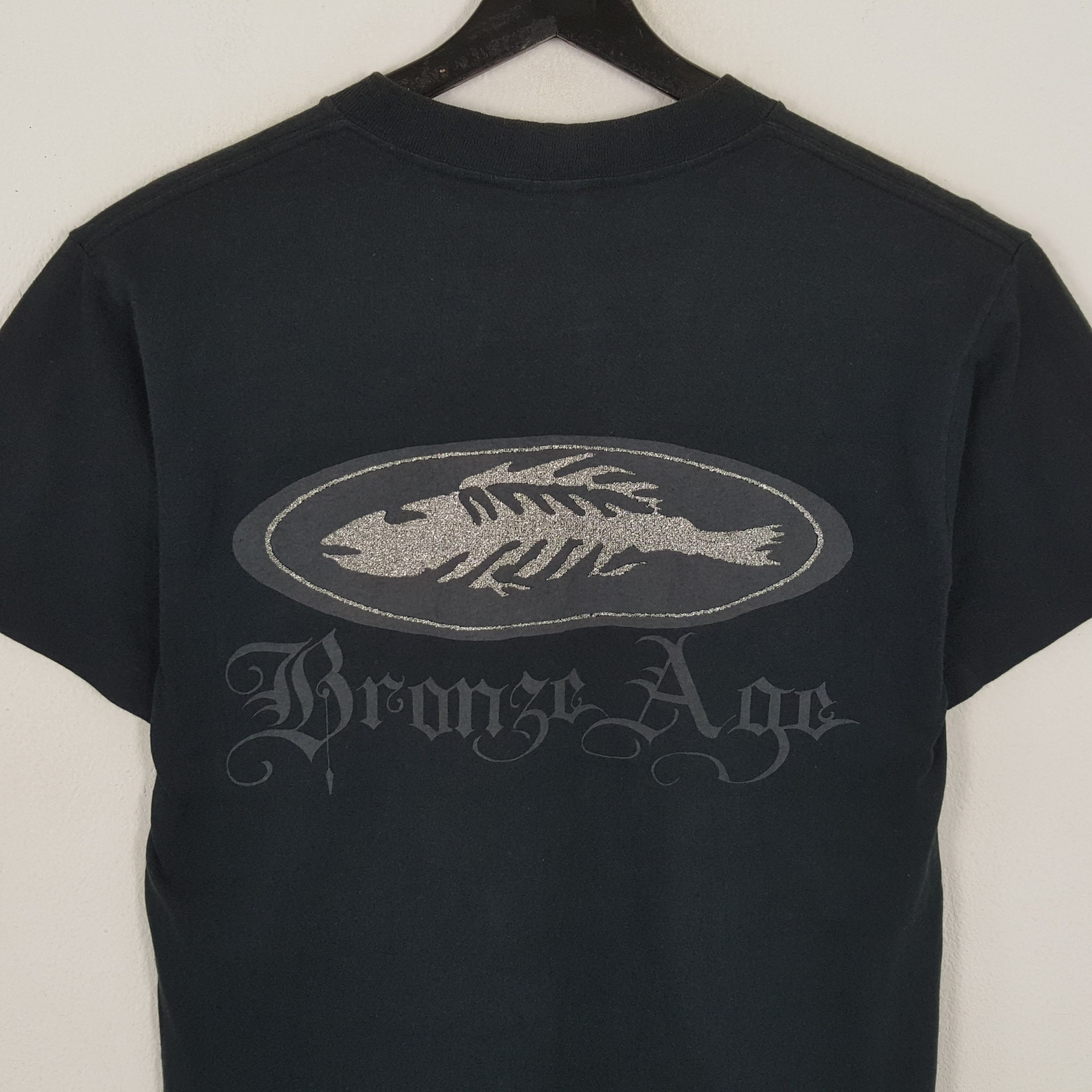 Vintage BRONZE AGE Surfing Style Streetwear Vintage Tshirt Size US M / EU 48-50 / 2 - 2 Thumbnail
