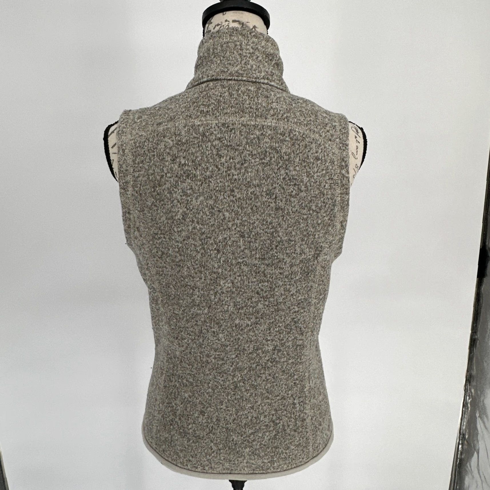 Patagonia Patagonia Vest Womens Small Gray Fleece Full Zip Pockets Better Sweater Casual Layering Size S / US 4 / IT 40 - 3 Thumbnail