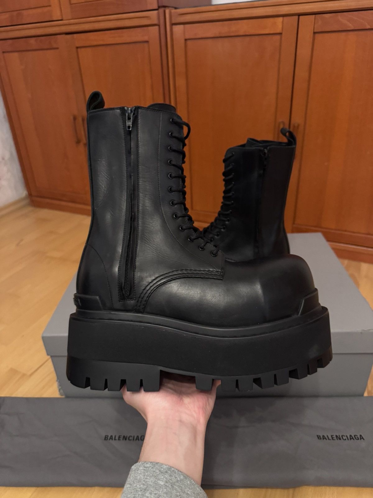 Balenciaga Balenciaga Calfskin 80 MM Platform Giant BB Boots Black Size US 11 / EU 44 - 3 Thumbnail