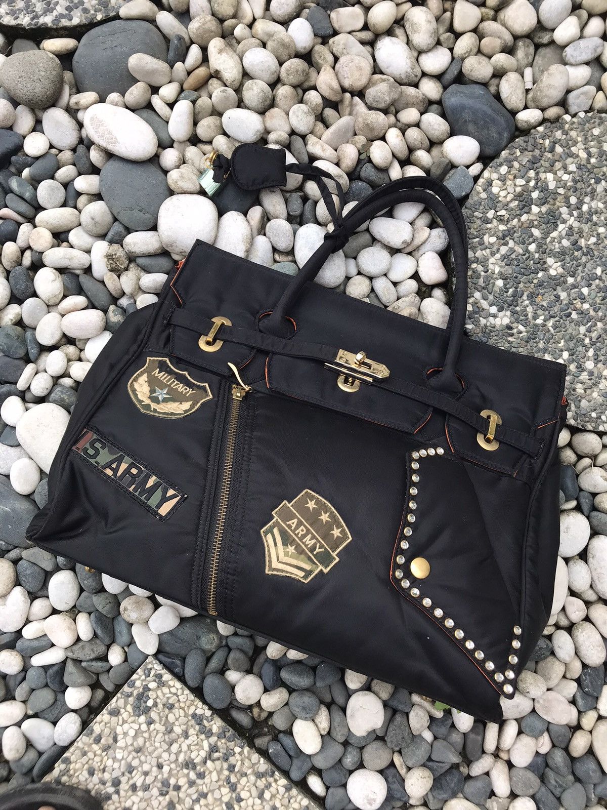 Japanese Brand DEZERT INDUSTRY TYPE HANDBAG HANDMADE 🇯🇵 Size ONE SIZE - 3 Thumbnail