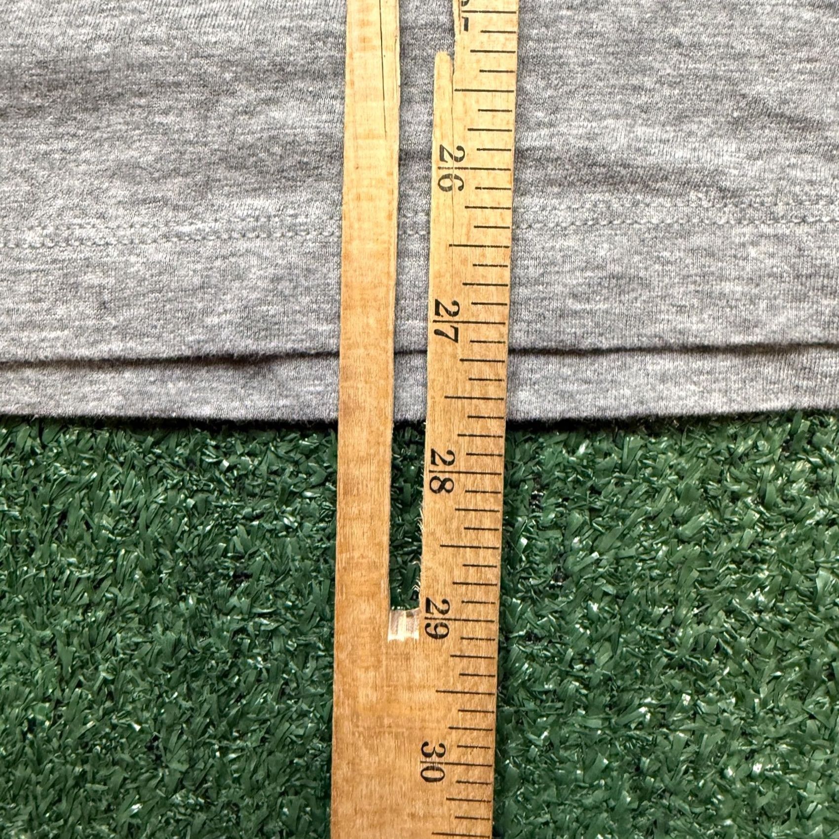 Nike Nike Dri-Fit T Shirt Mens Size L Gray Short Sleeve Lightweight Tee Sports Shirt Size US L / EU 52-54 / 3 - 4 Thumbnail