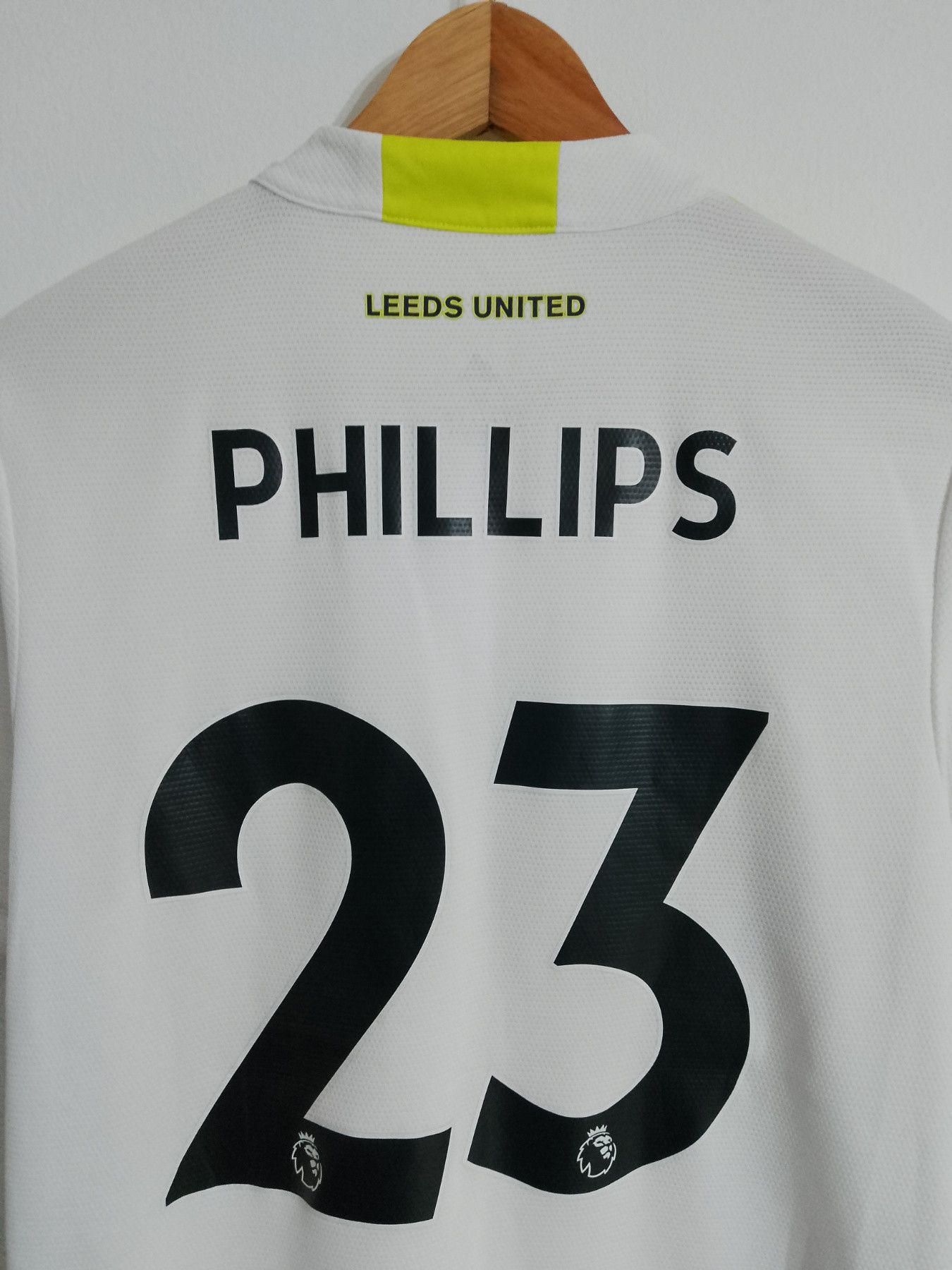Adidas Leeds United Kalvin Phillips jersey 2021-2022-Adidas -Size M Size US M / EU 48-50 / 2 - 6 Thumbnail