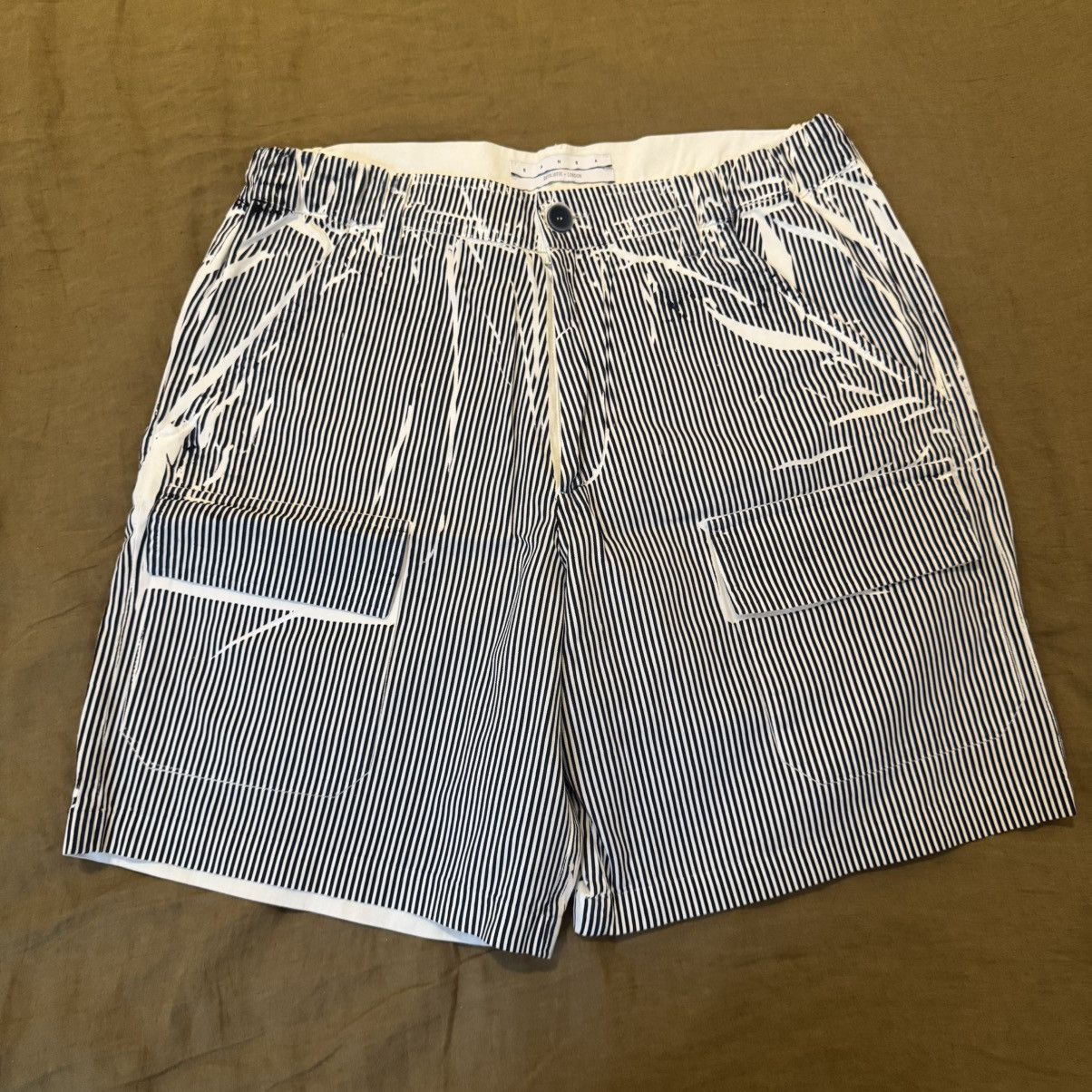 Other RANRA White & Navy Stuttur Shorts Size US 32 / EU 48 - 1 Thumbnail