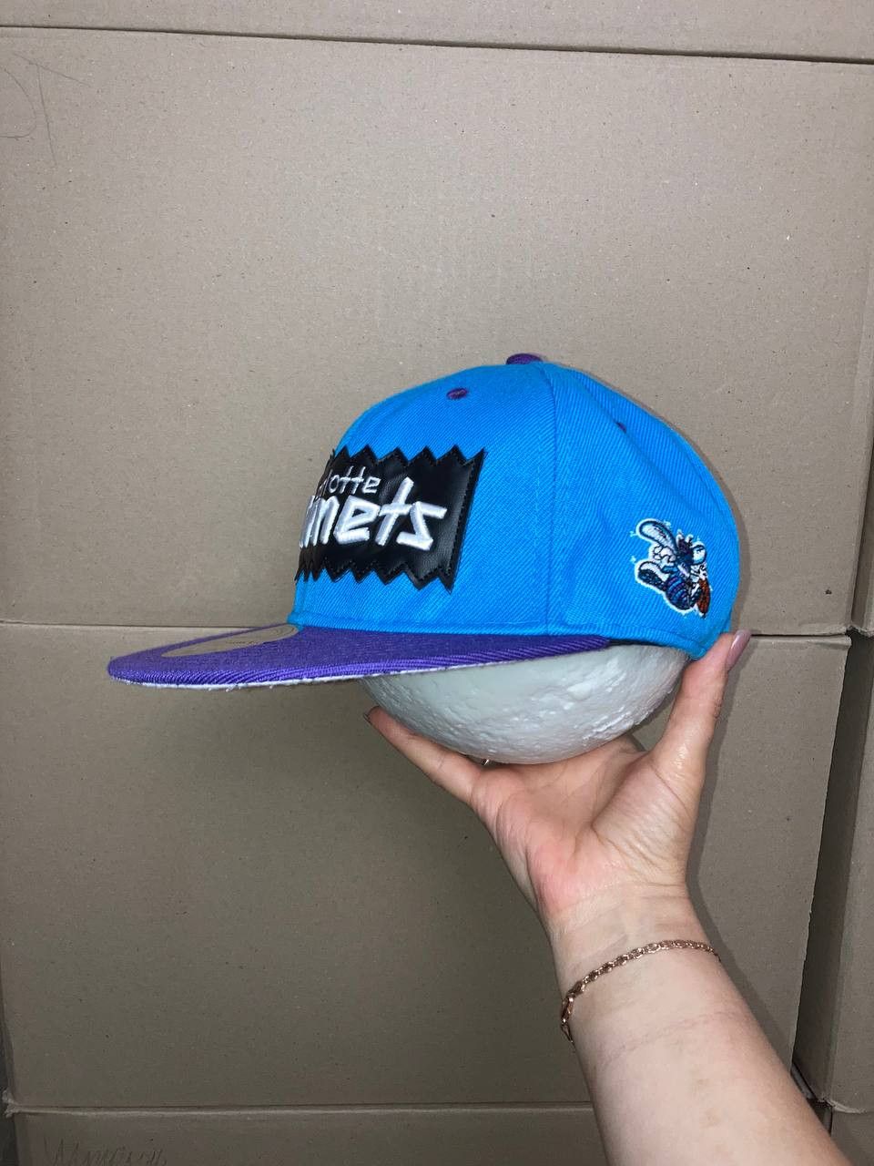 Mitchell & Ness VINTAGE CHARLOTTE HORNETS HAT CAP SNAP BACK NBA BASKETBALL Size ONE SIZE - 9 Thumbnail