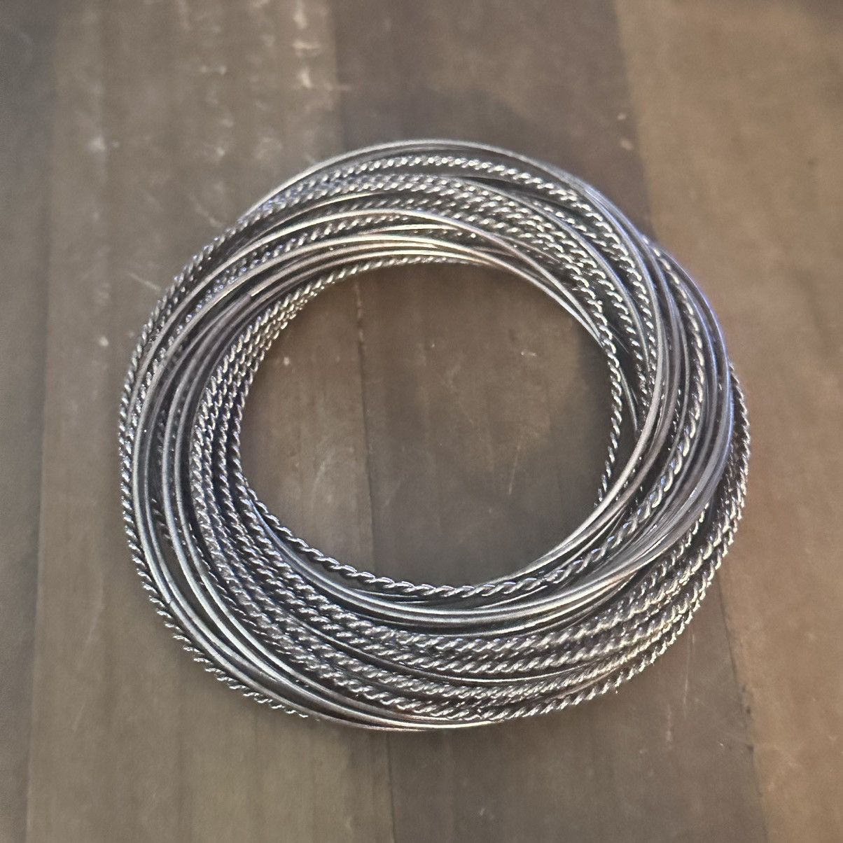 Other Silver tone intertwined bangle bracelet Size ONE SIZE - 4 Thumbnail