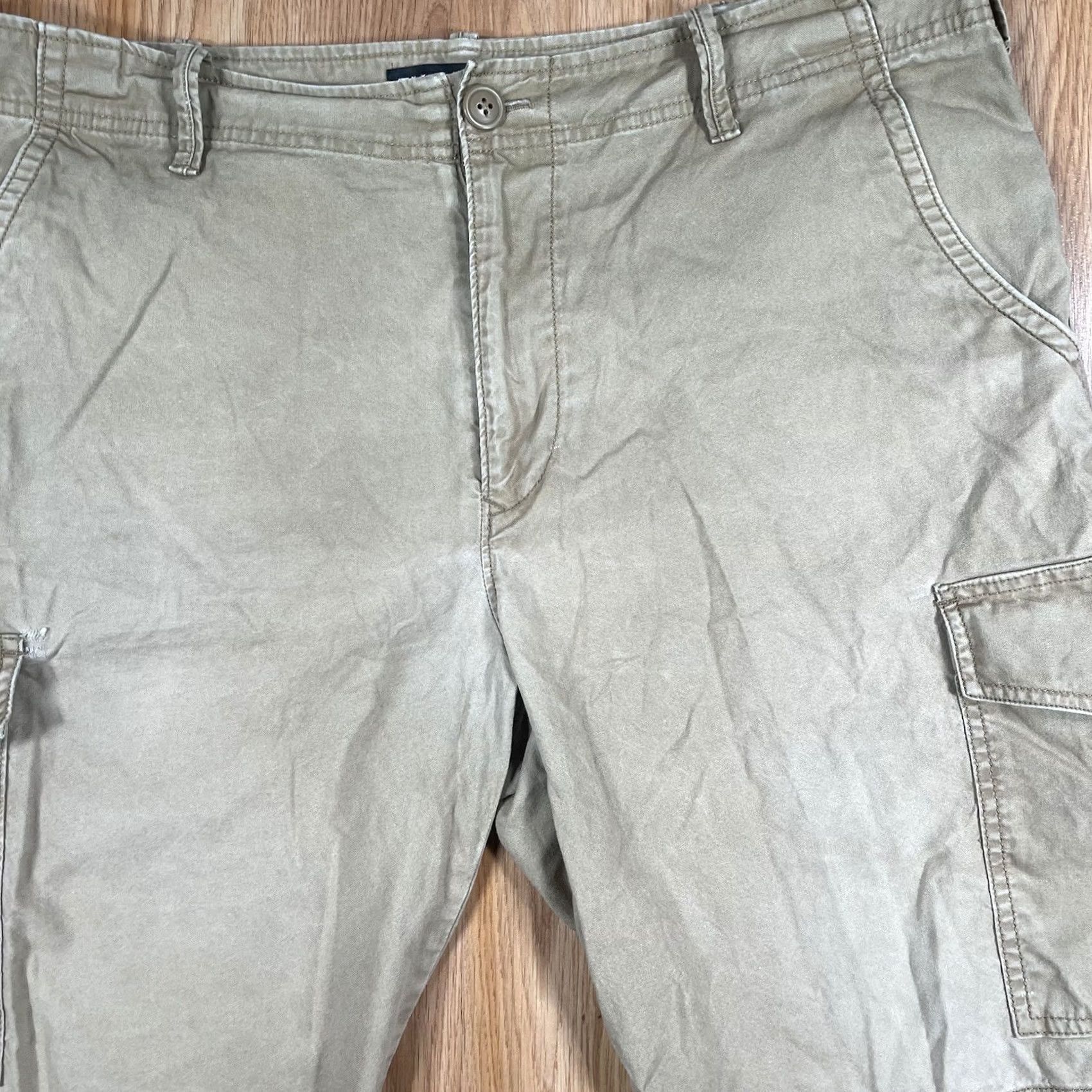 Express Express Cargo Shorts Mens Size 34 Beige Khaki Cargo Pocket Flat Front Utility Cotton Canvas Summer 34 Mens Beige Clothing Size US 34 / EU 50 - 2 Thumbnail