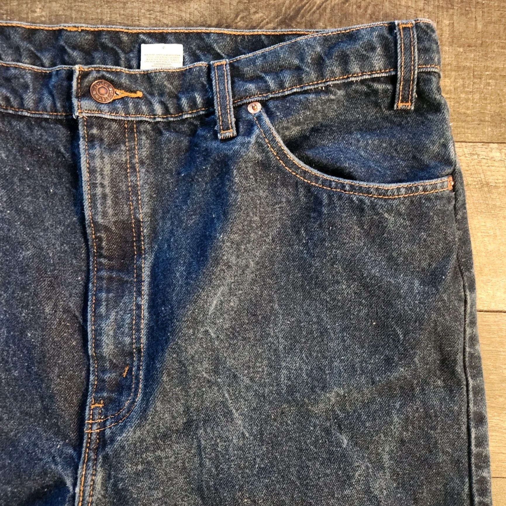 Levi's VINTAGE Levis 505 Orange Tab Jeans Regular 42x30 Denim Blue Mens 90s Straight Belt Pockets Comfortable Regular Fit Denim Blue Mens Jeans 90s Theme Size US 42 / EU 58 - 4 Thumbnail