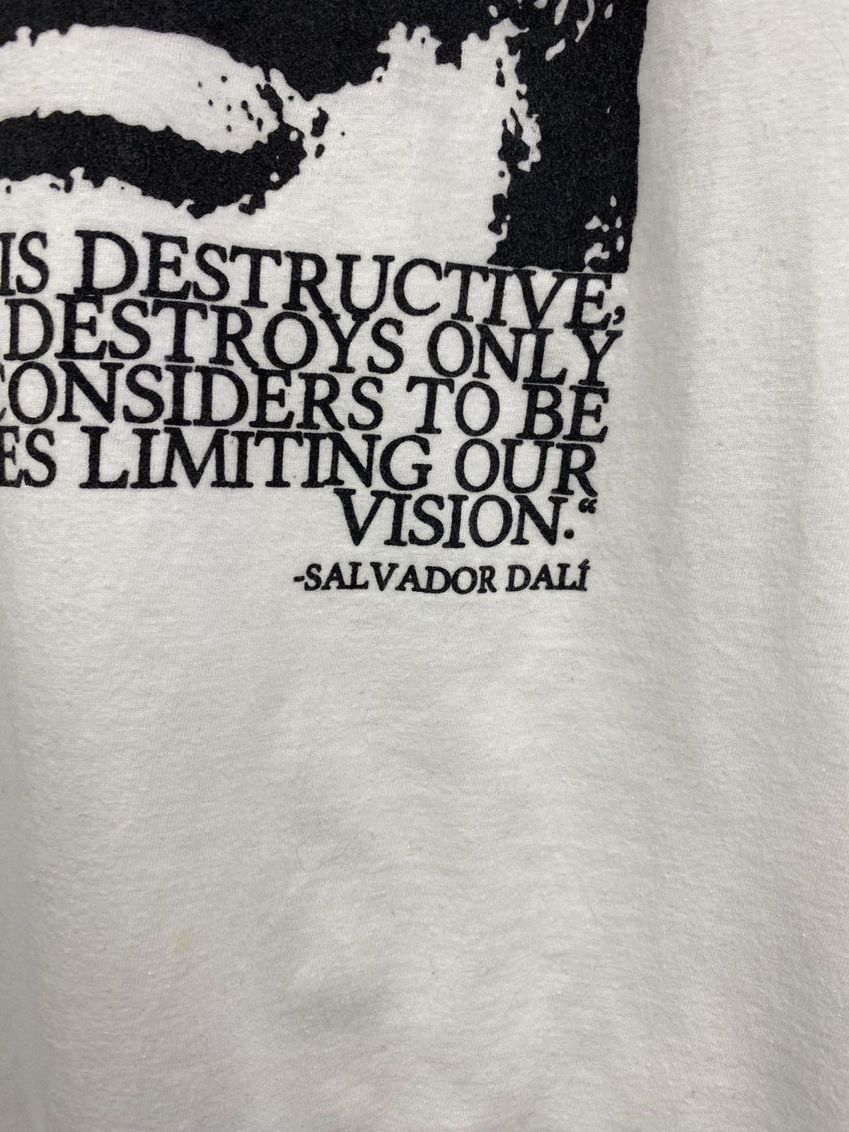 Vintage Vintage Salvador Dali Museum Picture T-shirt Monet style Size US S / EU 44-46 / 1 - 5 Thumbnail
