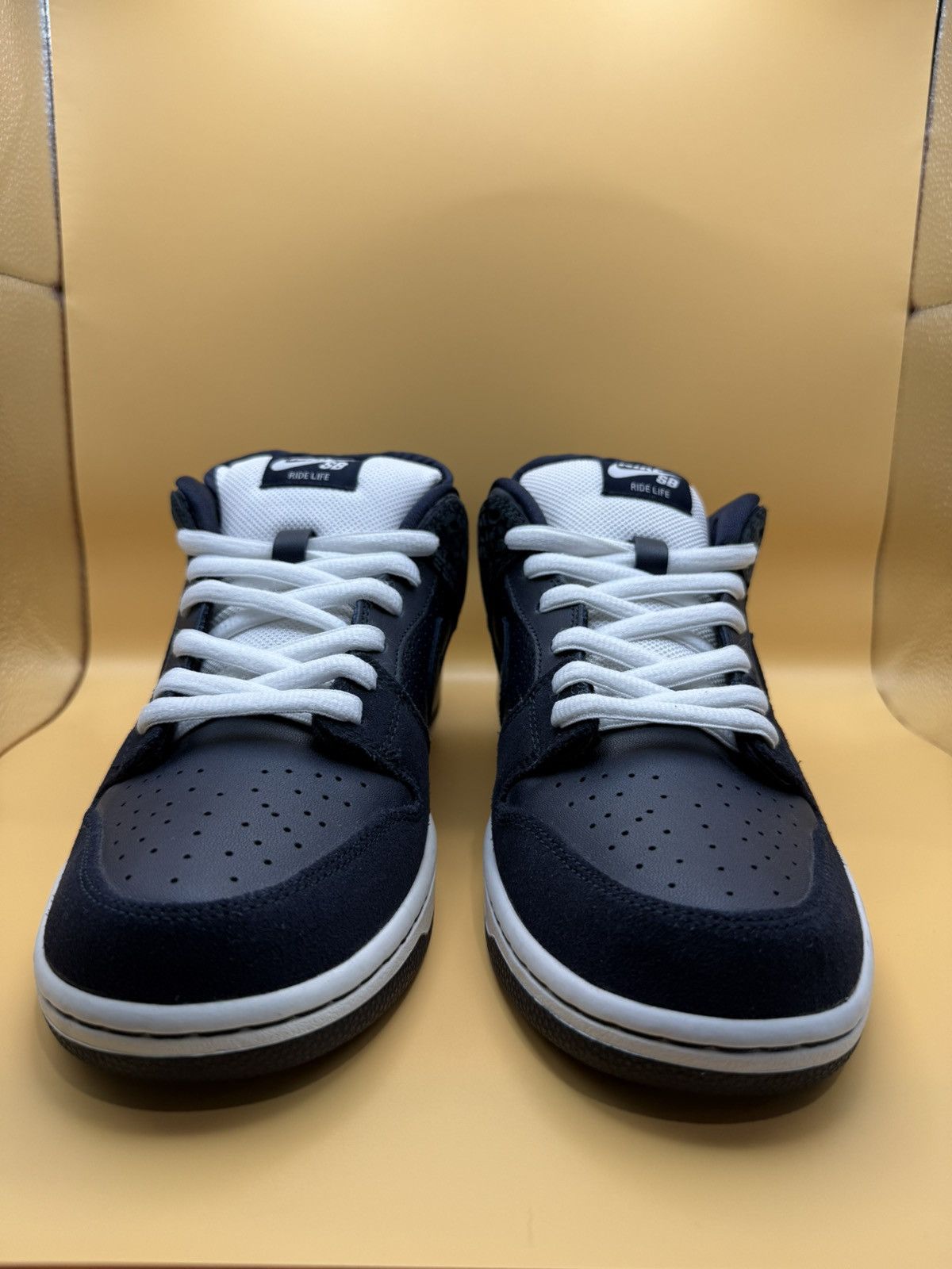 Nike Nike SB Dunk Low Murasaki Sports Ride Life Size 9.5 Size US 9.5 / EU 42-43 - 2 Thumbnail