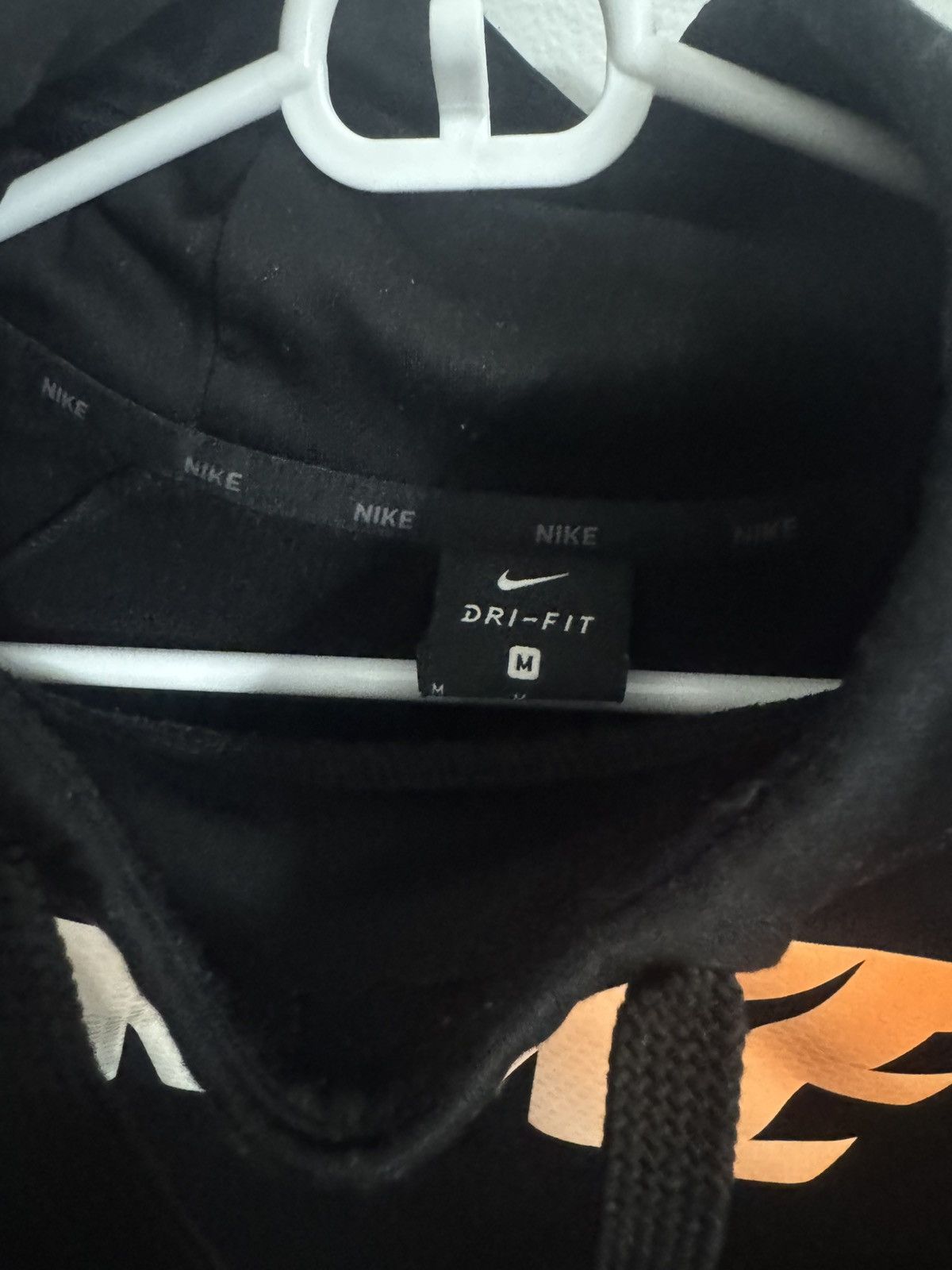 Nike Nike Sweater Black and Orange Size US M / EU 48-50 / 2 - 3 Thumbnail