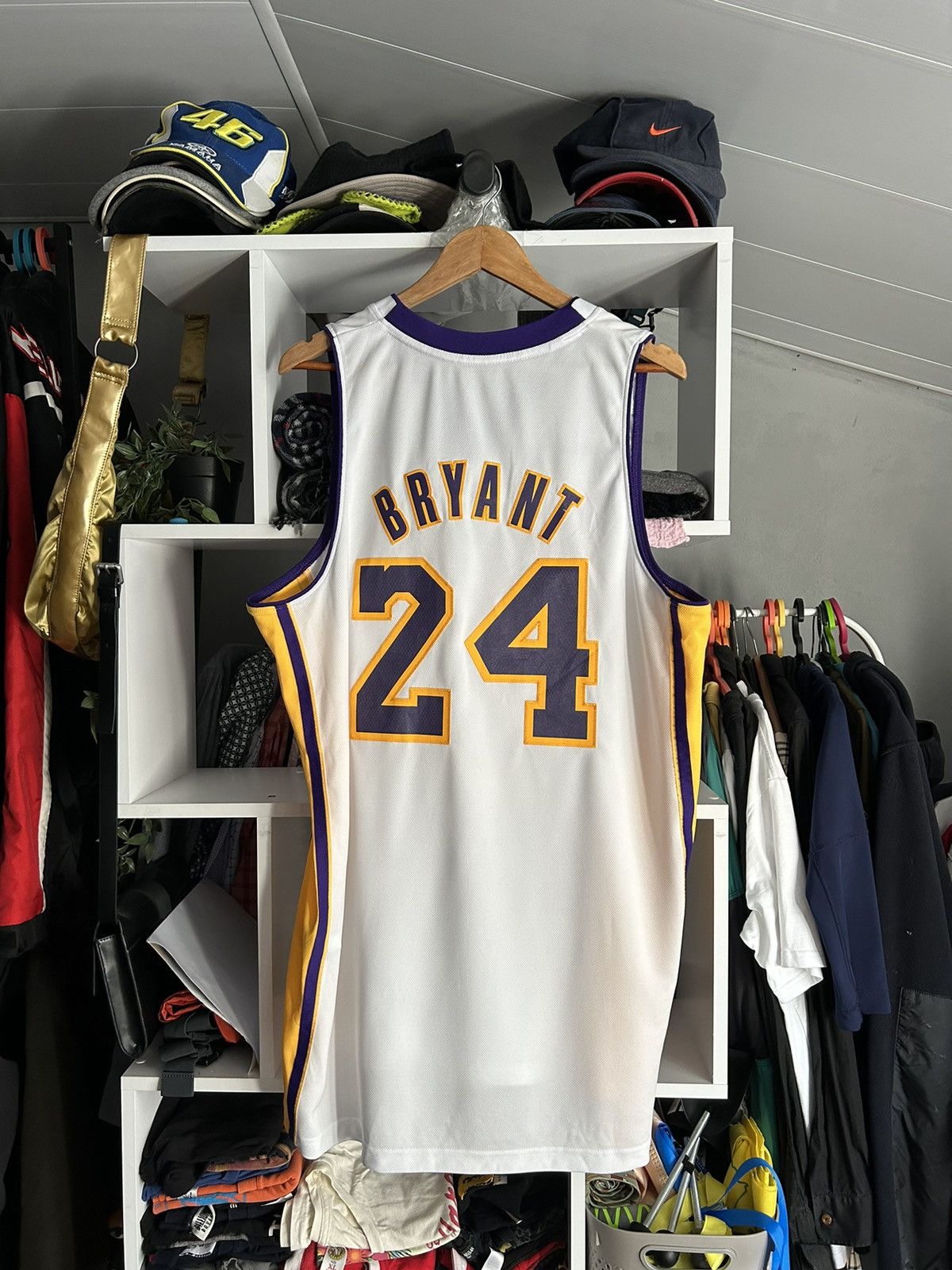 NBA Los Angeles Lakers #24 Bryant Adidas Basketball NBA jersey Size US L / EU 52-54 / 3 - 1 Thumbnail