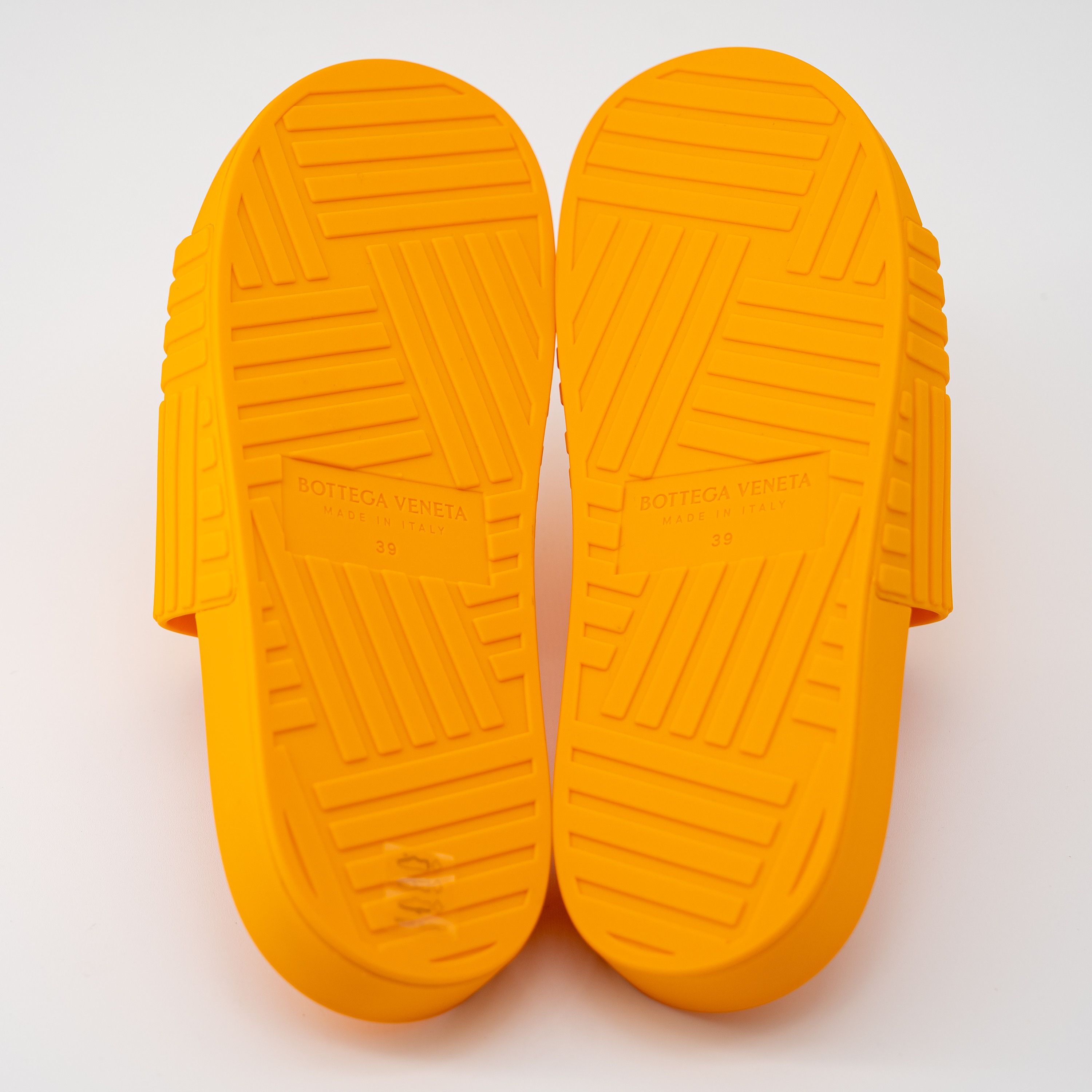 Bottega Veneta 37 7 us Bottega Veneta Rubber Slide Sandals Orange Tangerine Size US 7 / IT 37 - 6 Thumbnail